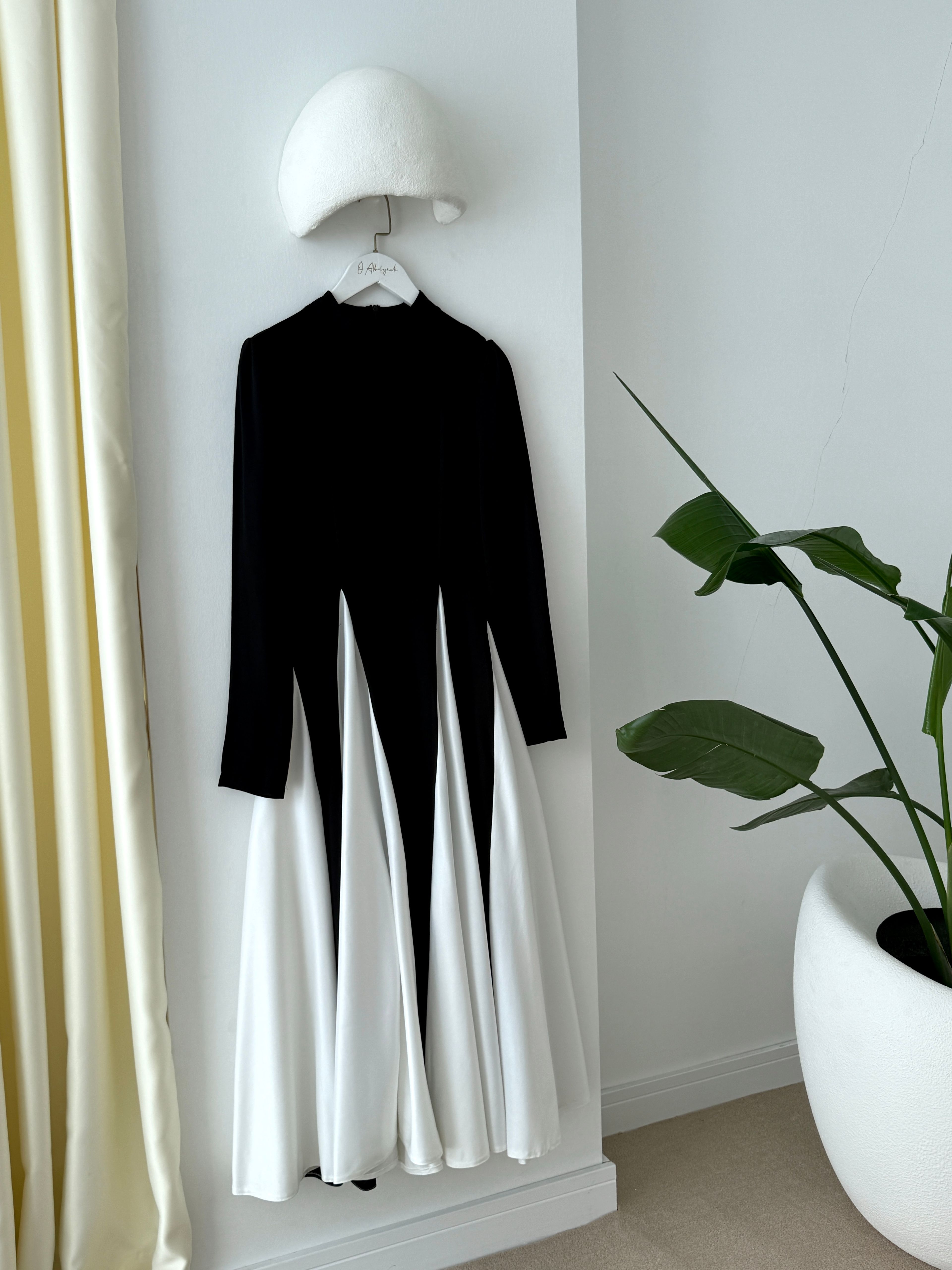 Elegance Dress