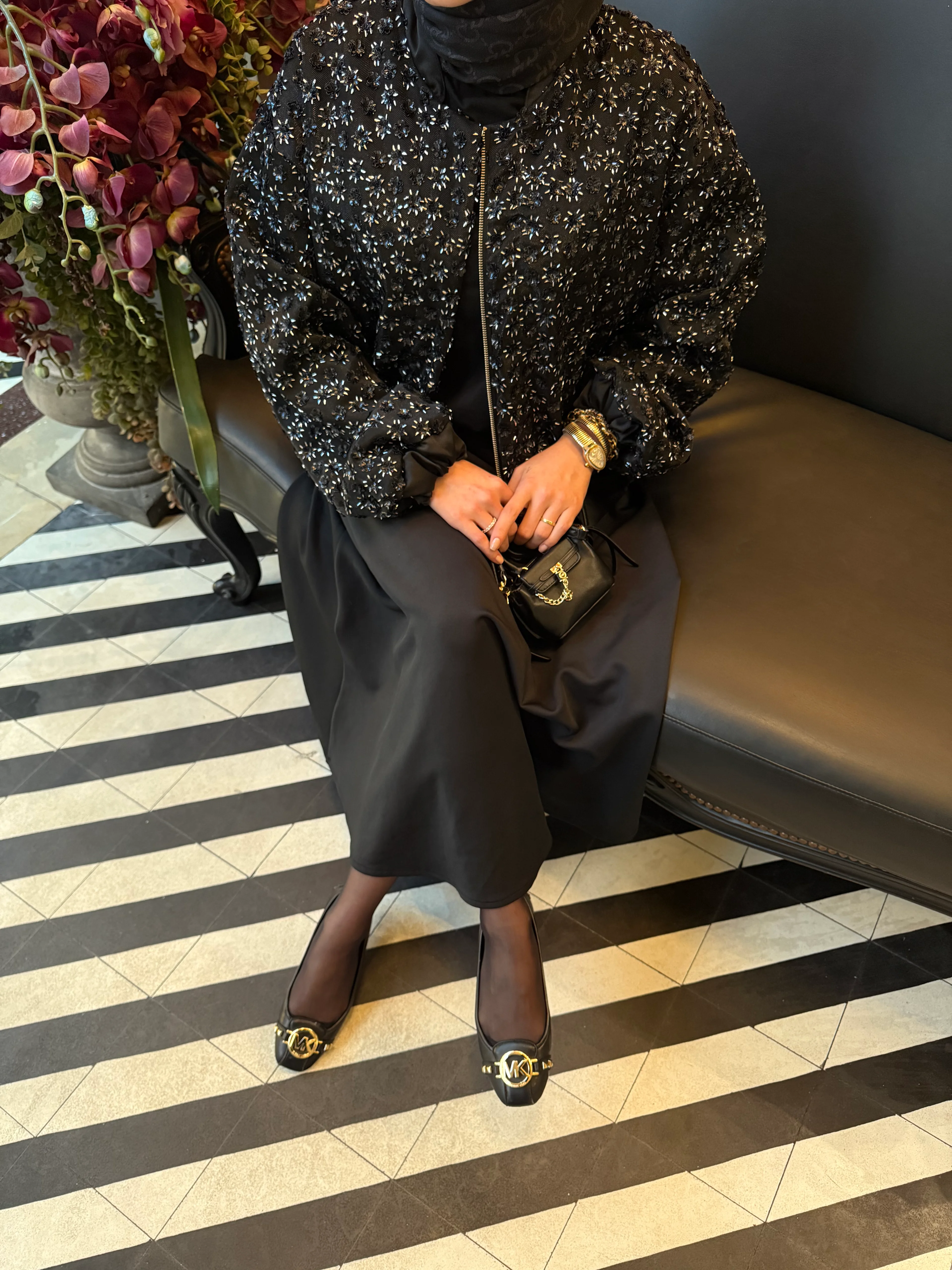 Payetli saten ceket siyah