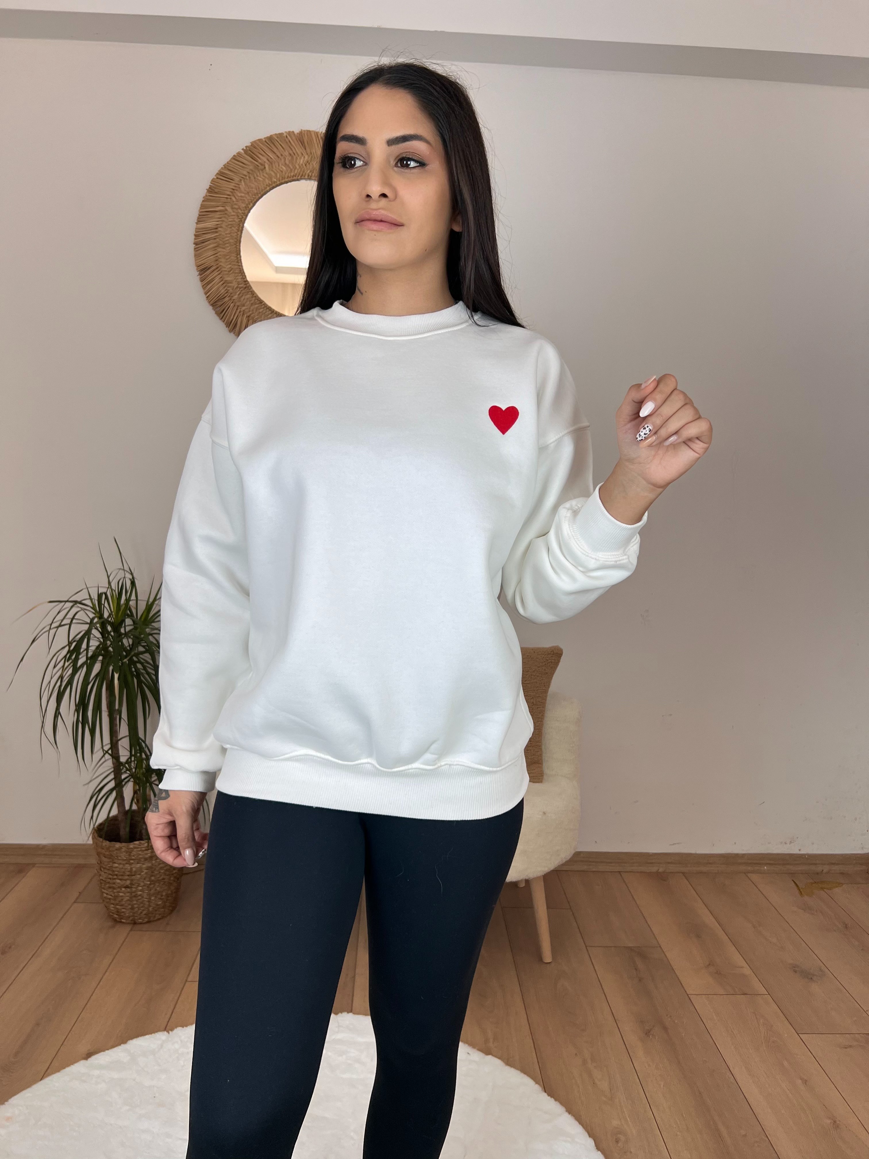 Kalp Detay Sweatshirt