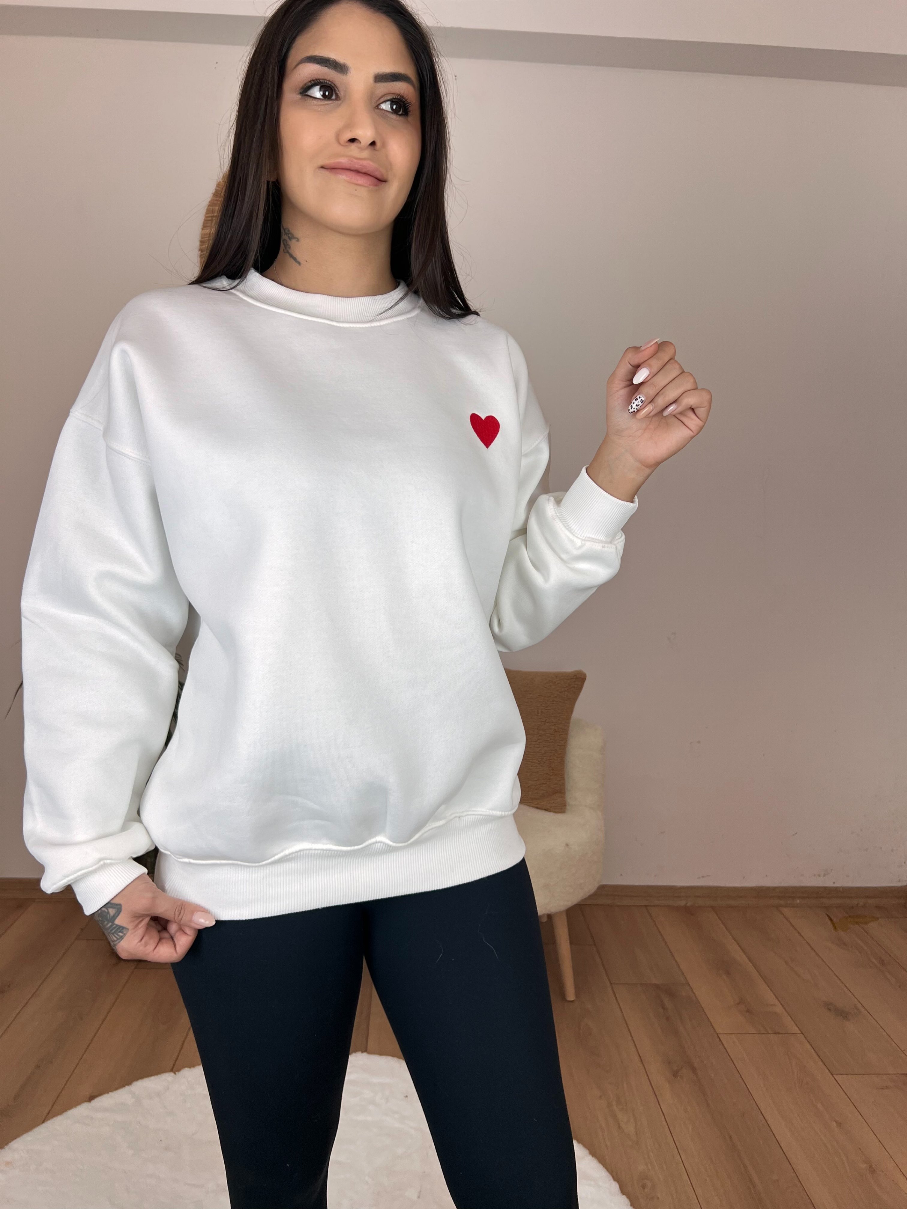 Kalp Detay Sweatshirt