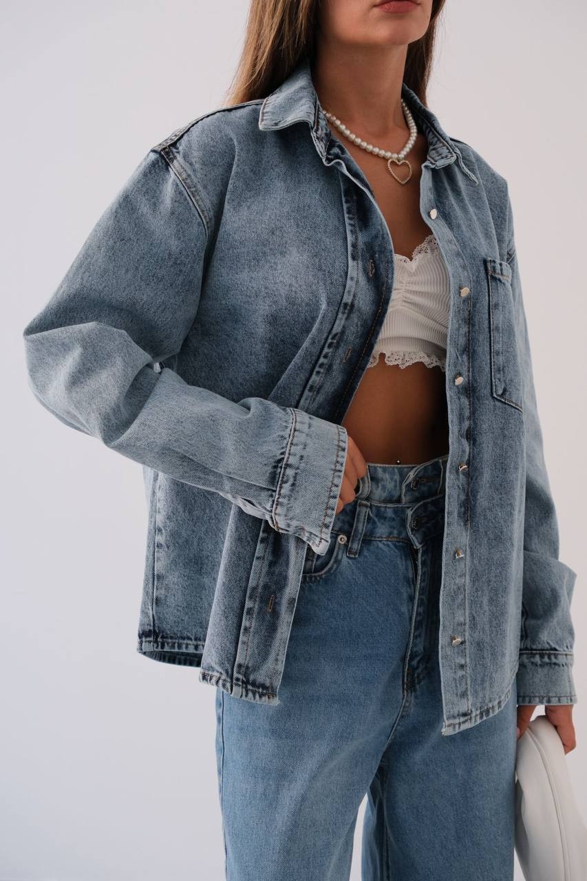 Gekko Oversize Women's Denim Shirt with Pockets