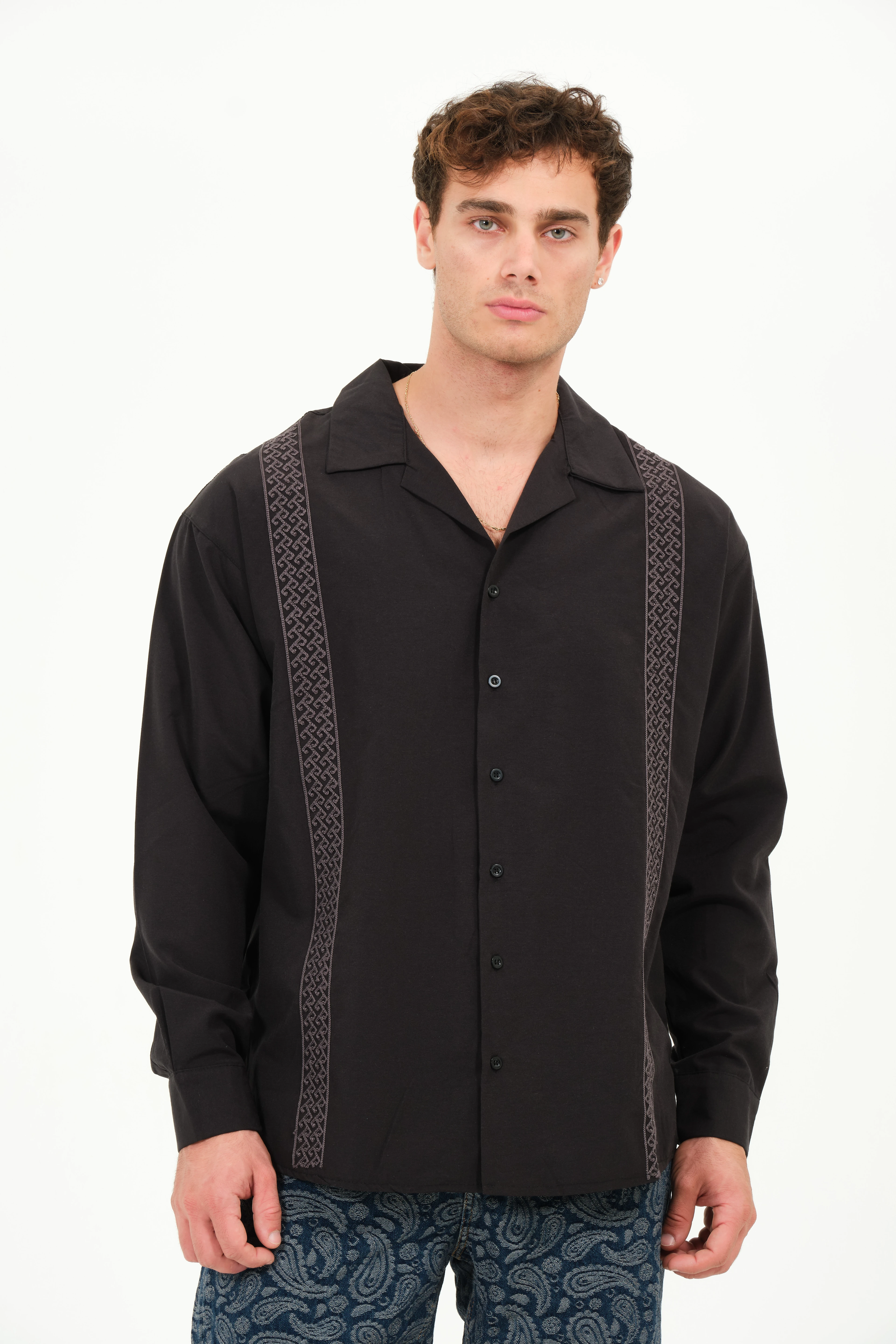 Jaden Nakış İşlemeli Oversize Kesim Erkek Gömlek