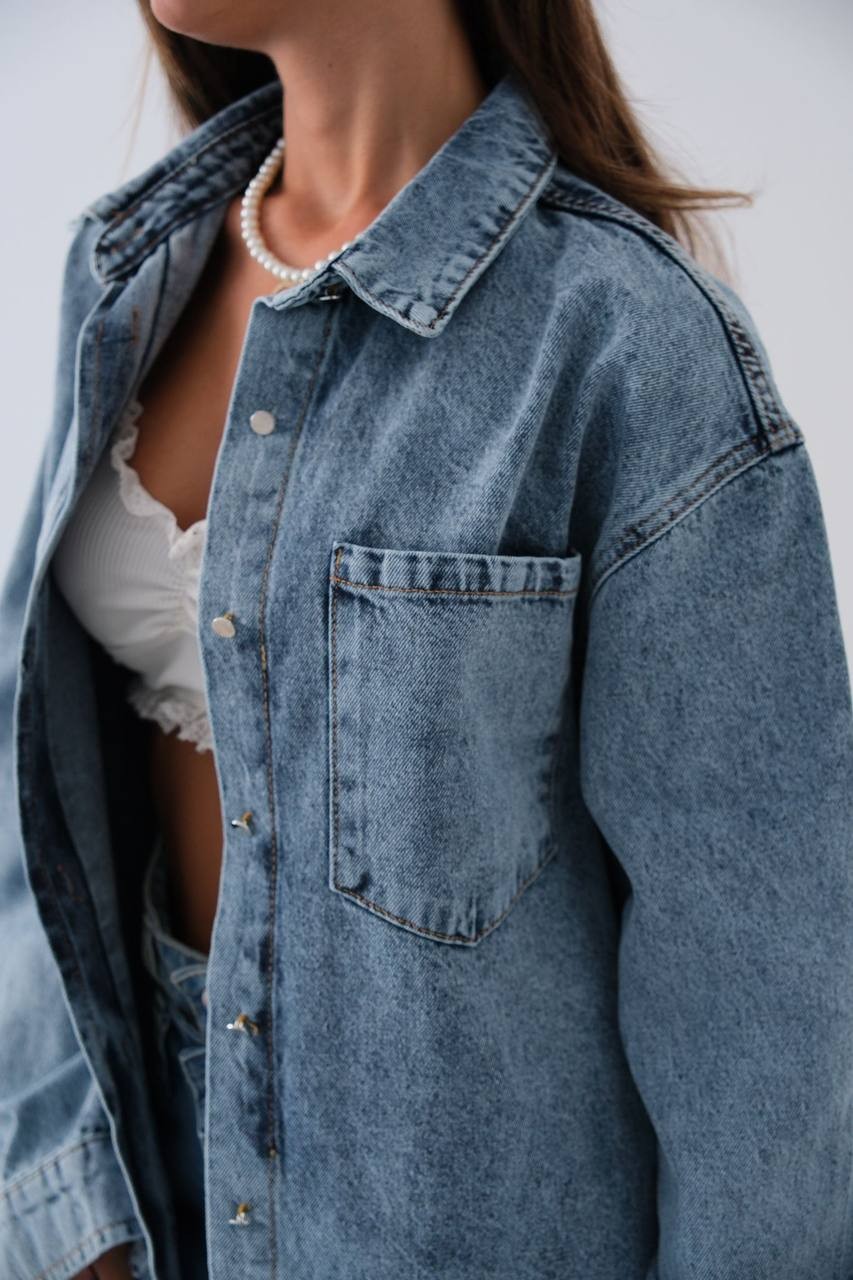 Gekko Oversize Women's Denim Shirt with Pockets