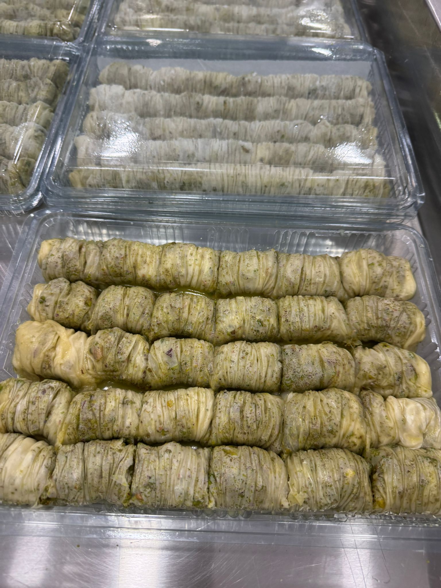 FISTIKLI SARI BURMA TATLISI