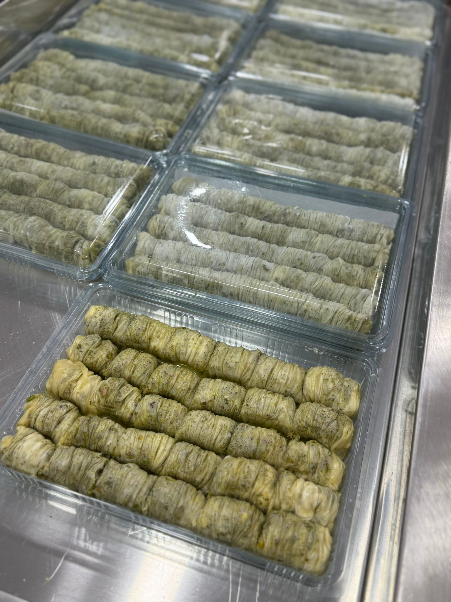 FISTIKLI SARI BURMA TATLISI