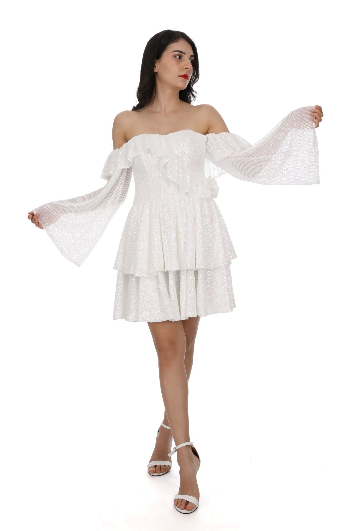 Beyaz Güllü Fırfırlı Elbise