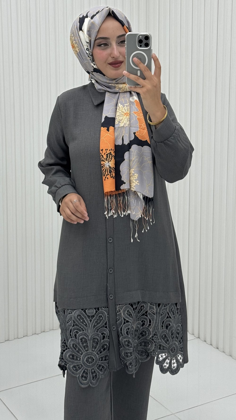 Nesrin Takım Antrasit