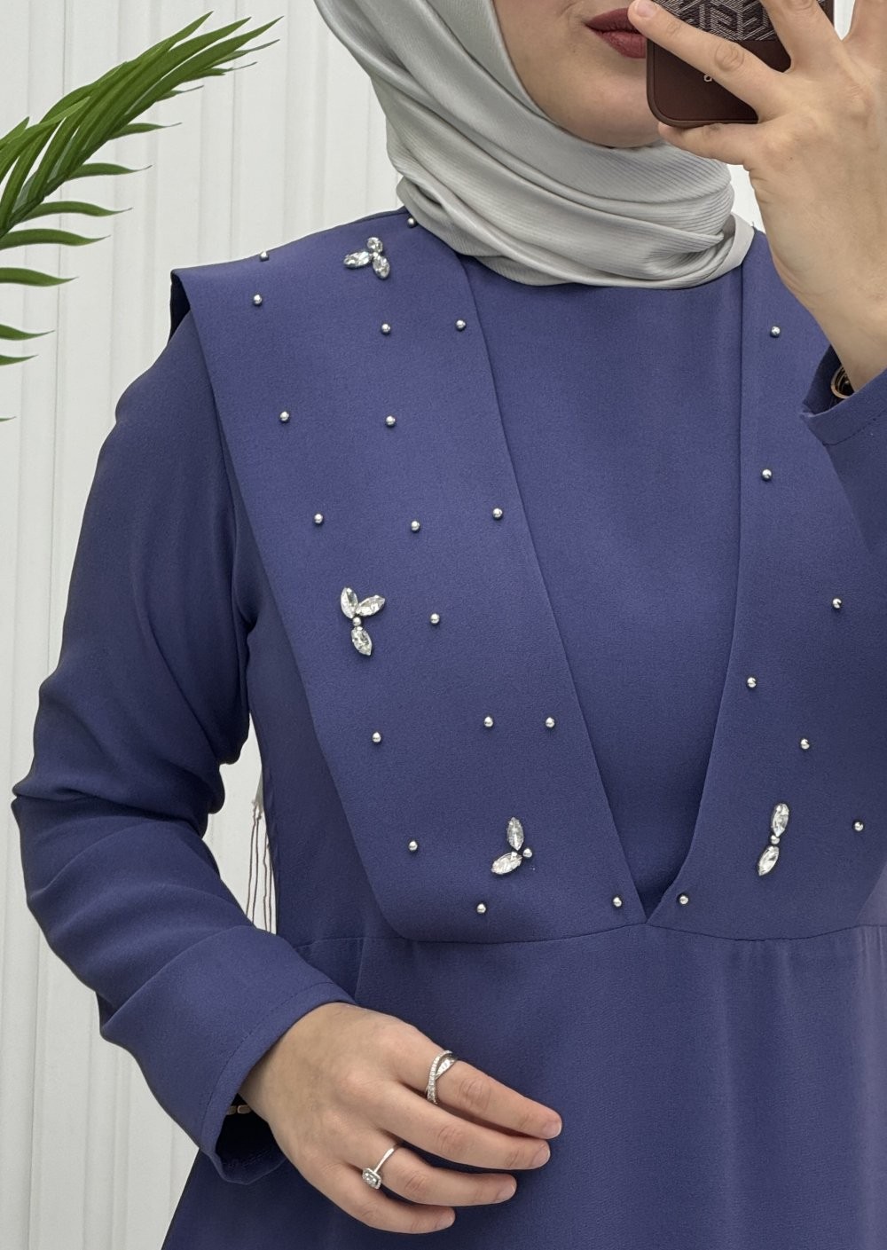 Royal Abiye Lila
