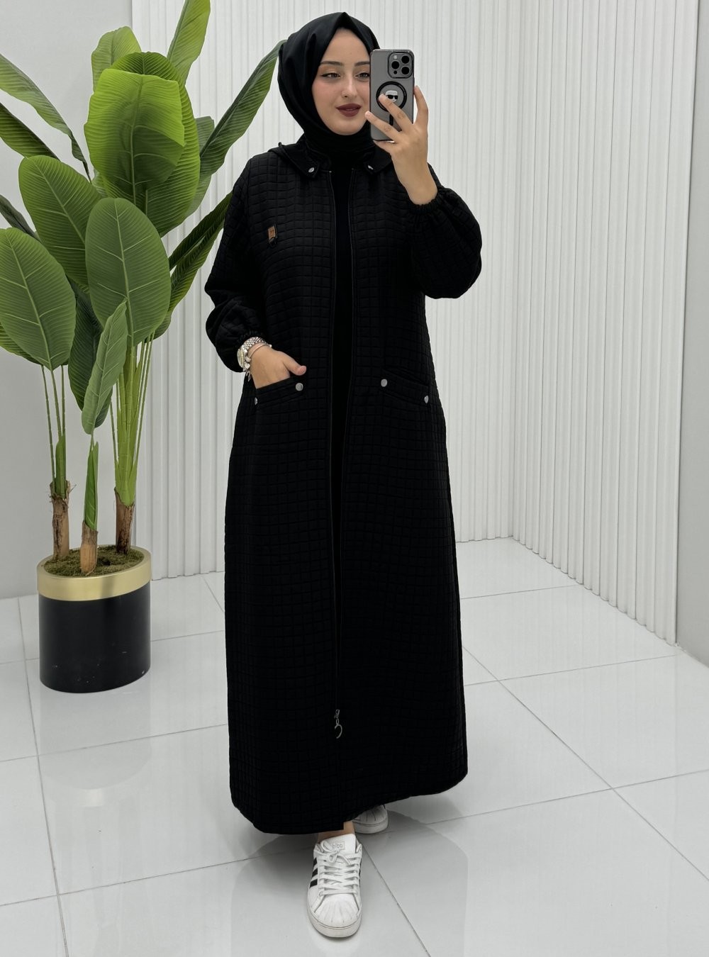 Ayla Kap Siyah