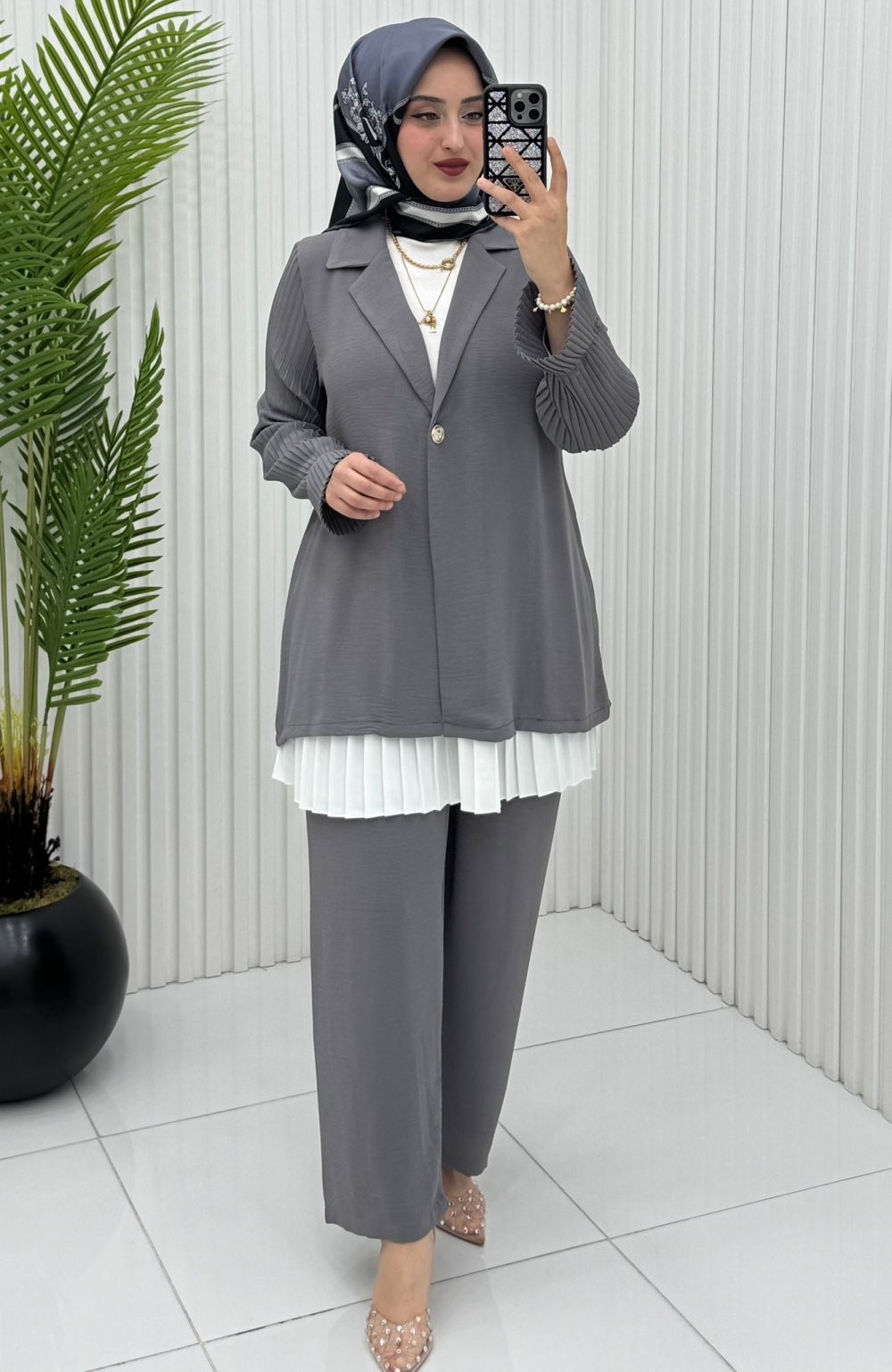 Burcu Takım Gri