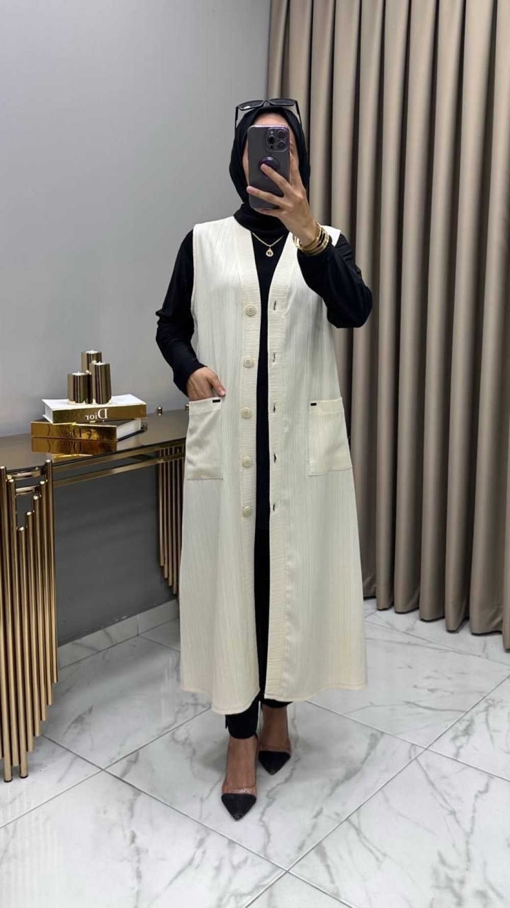 Ece Yelek Taş