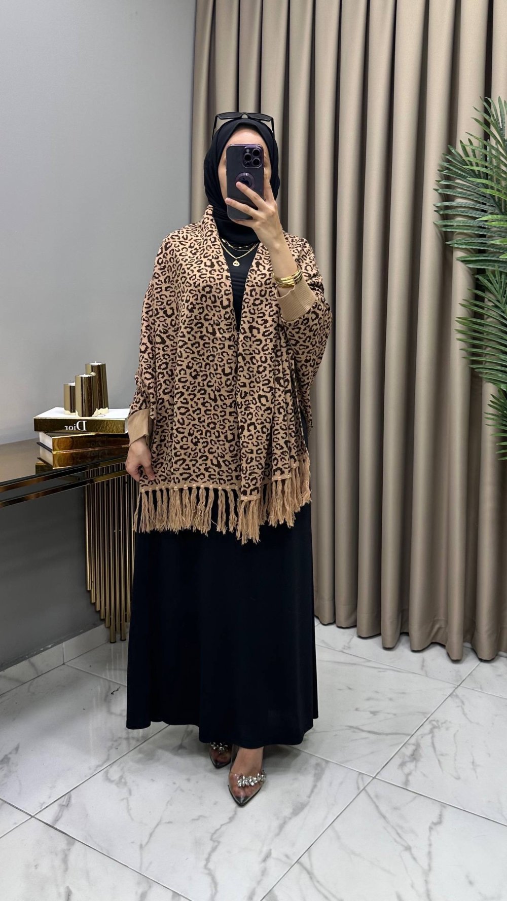 Leopar Kollu Şal Panço Vizon