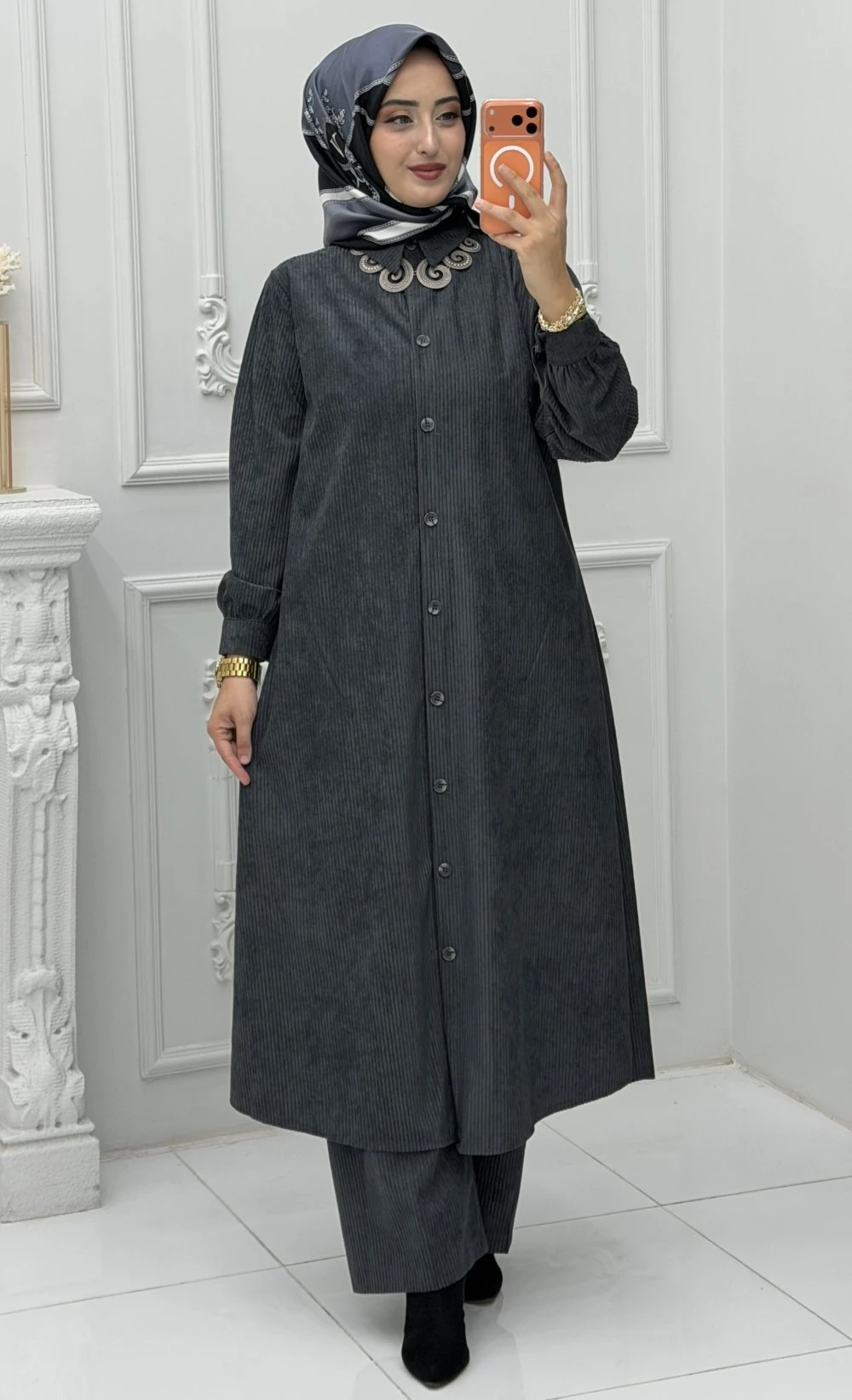 Yasemin Takım Antrasit