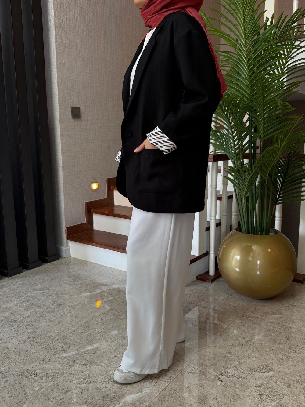 Carleen Ceket