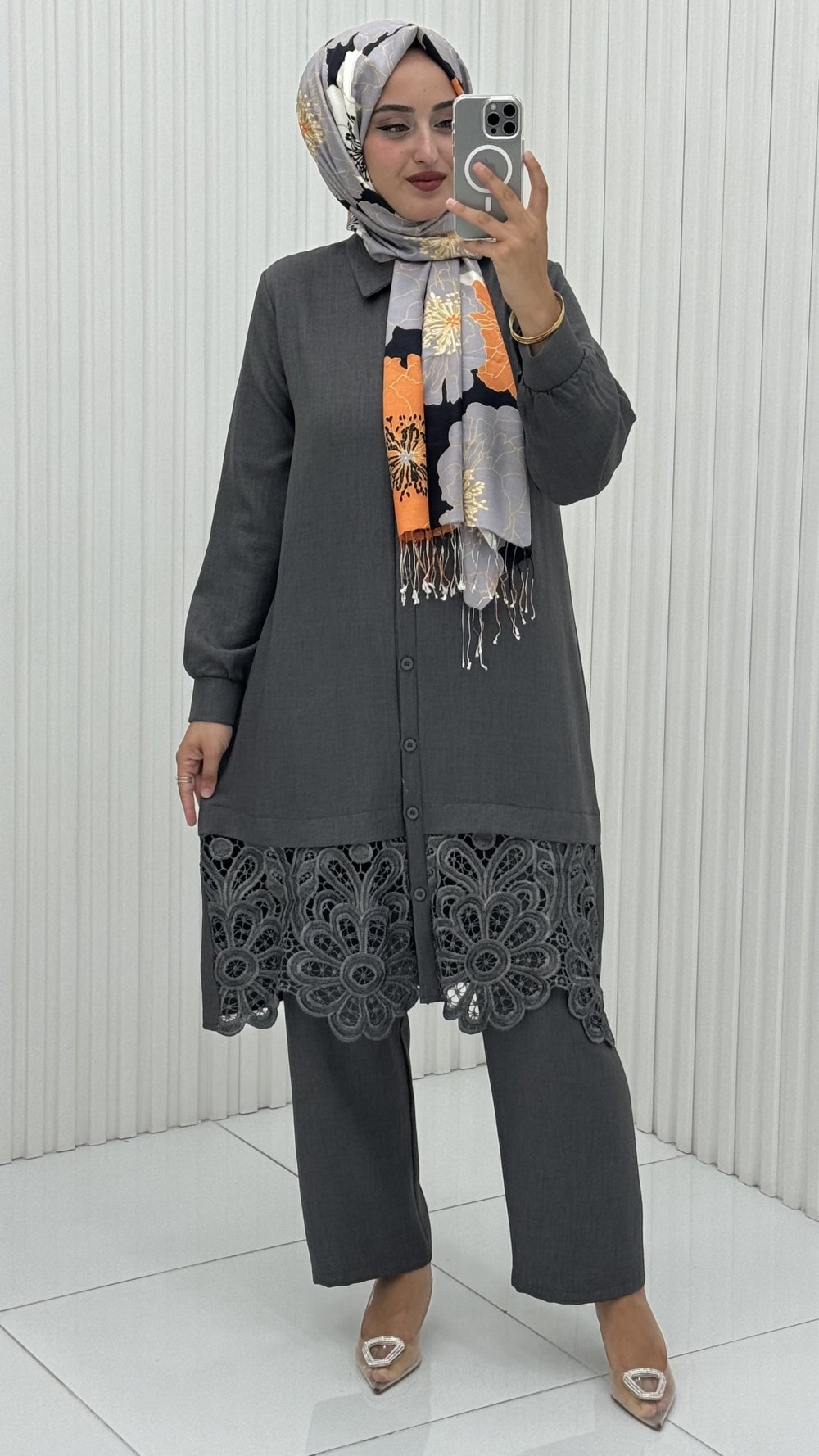 Nesrin Takım Antrasit