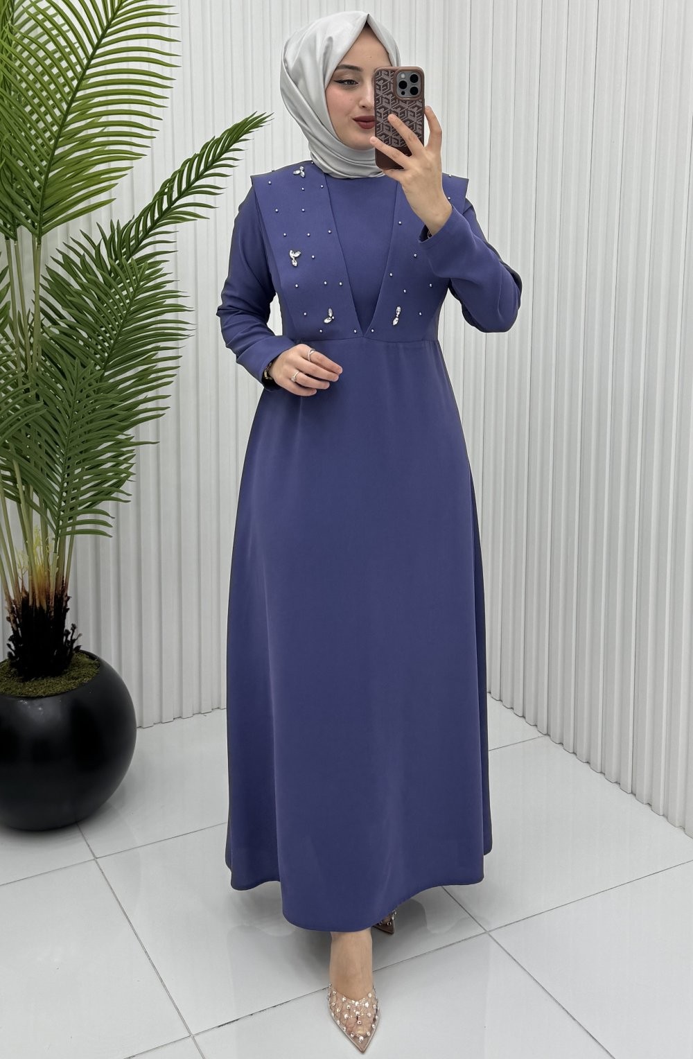 Royal Abiye Lila