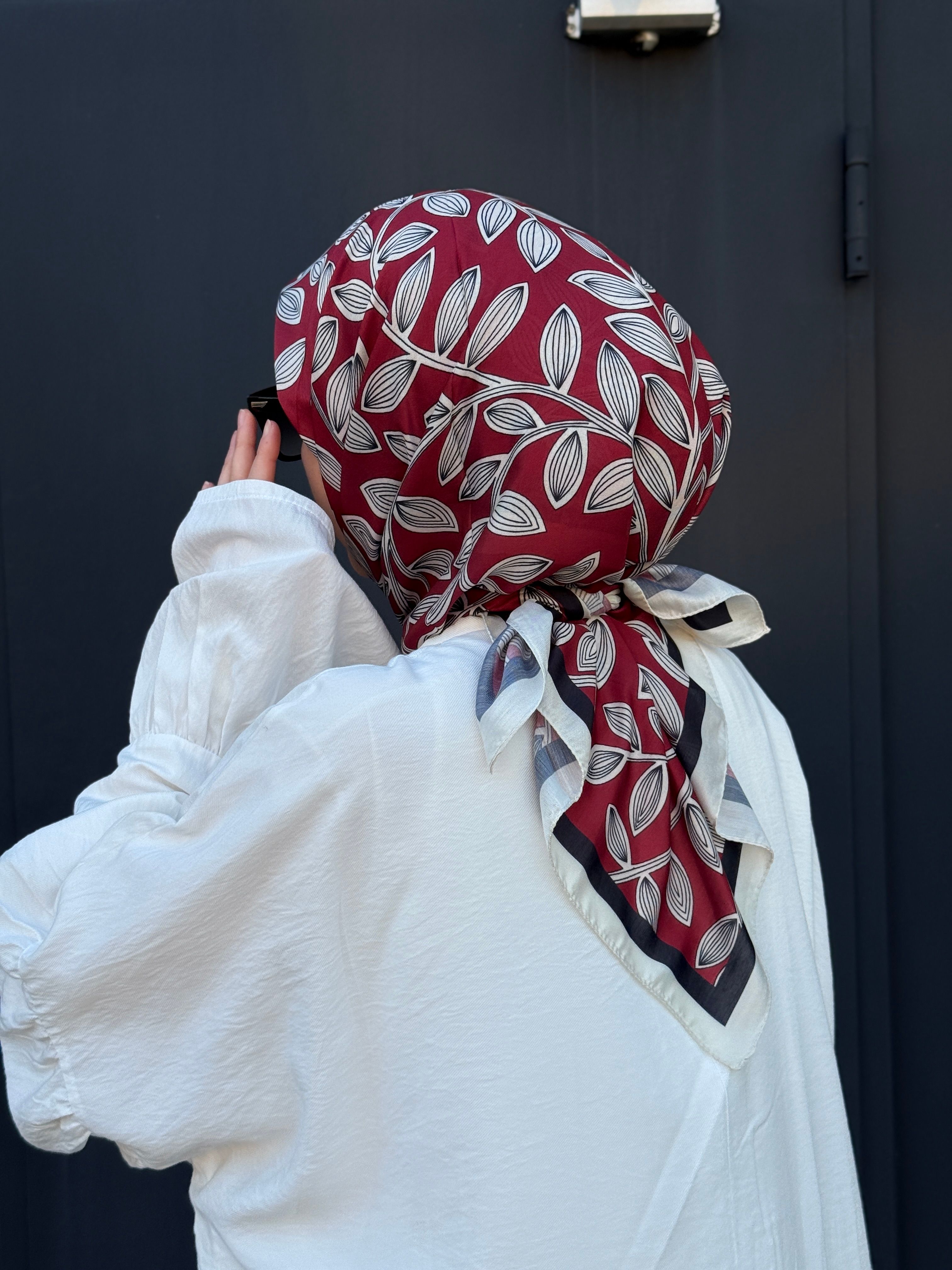 Pamuklu Soft Yaprak Desen Eşarp-Bordo