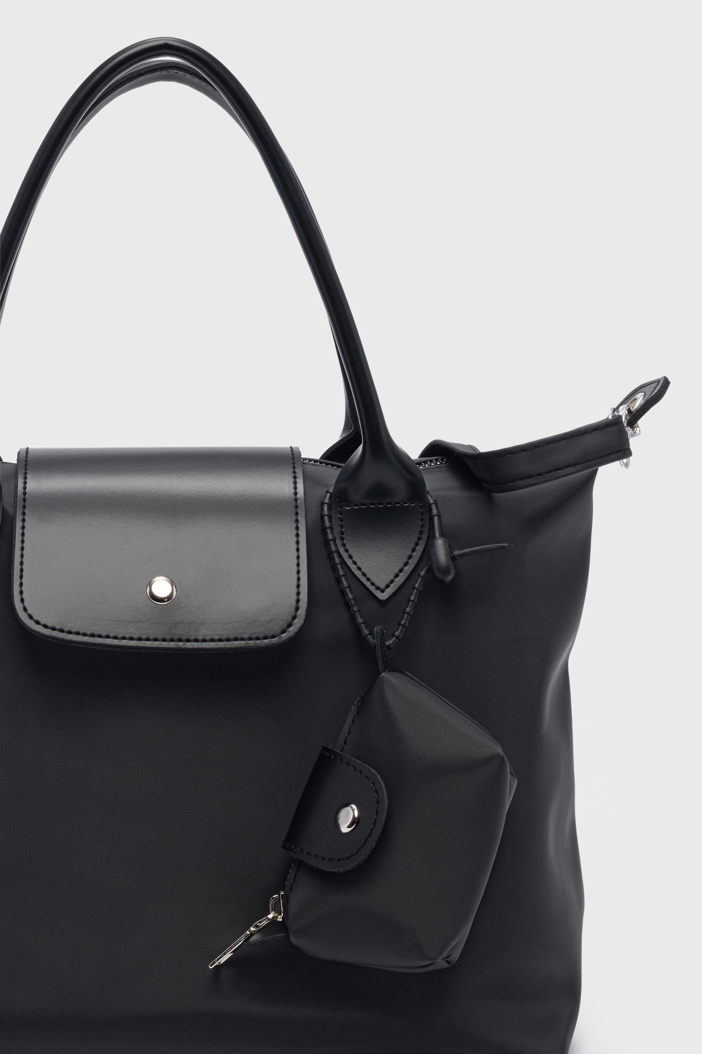 Charmlı Kadın Omuz Çantası