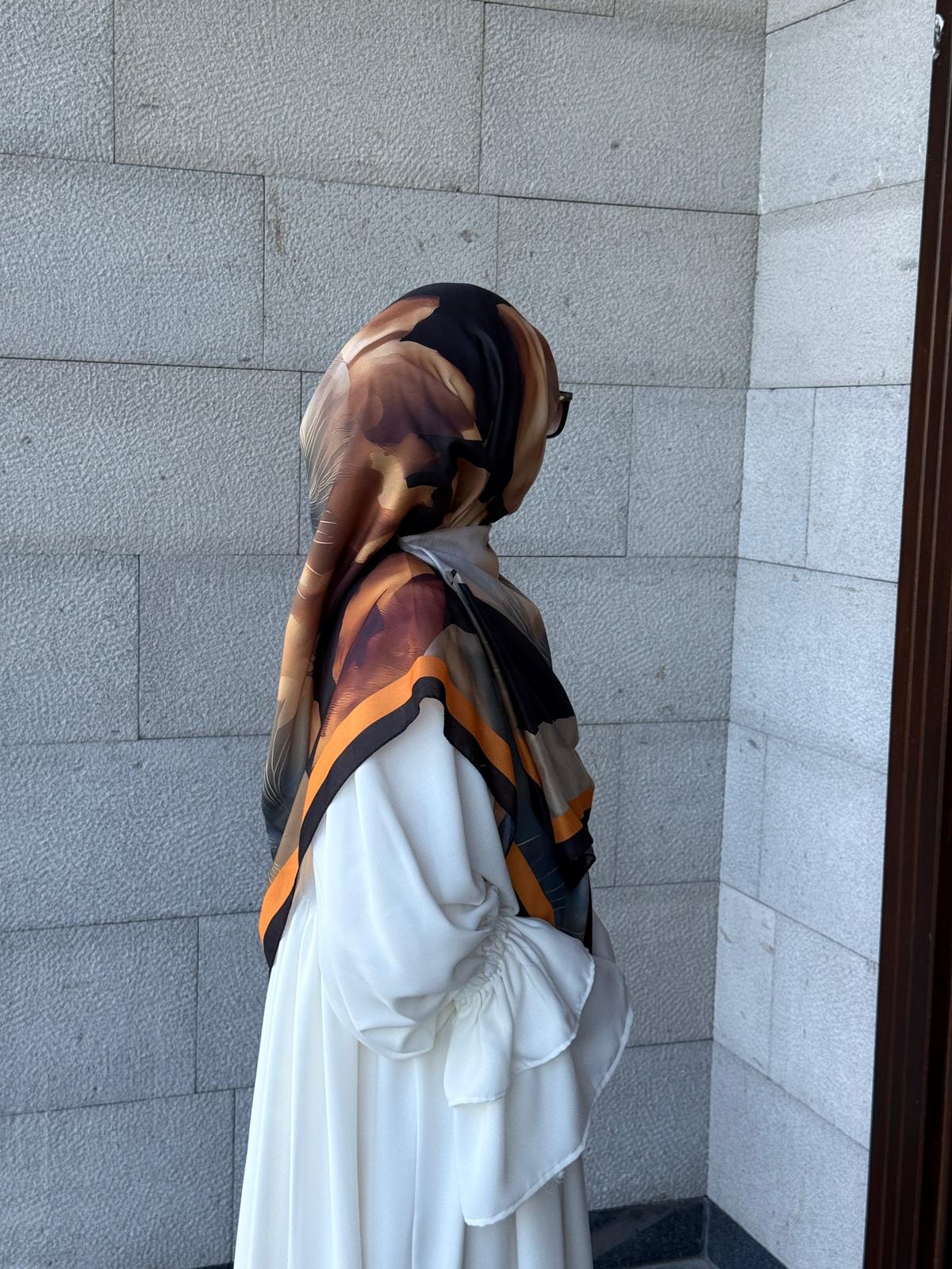 Pamuklu Flora Desen Eşarp-Siyah/Gold