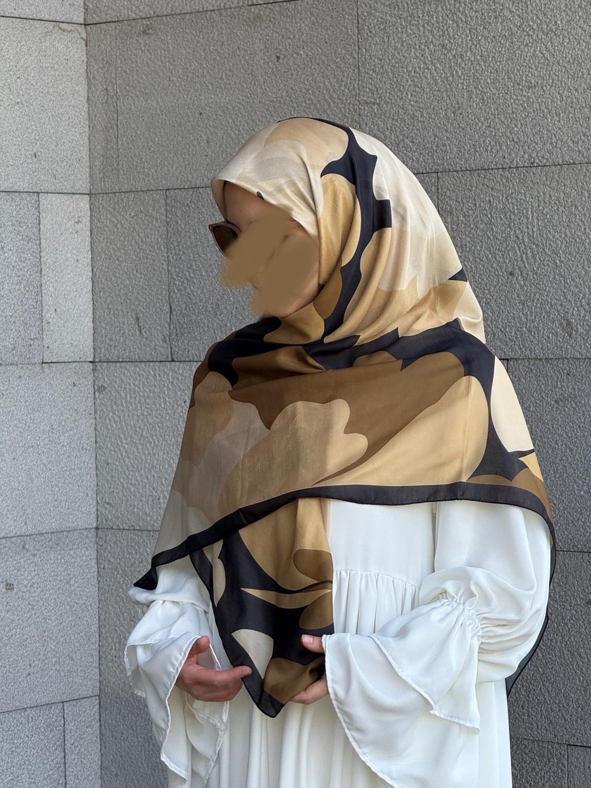 Pamuklu Vera Desen Eşarp-Siyah/Gold