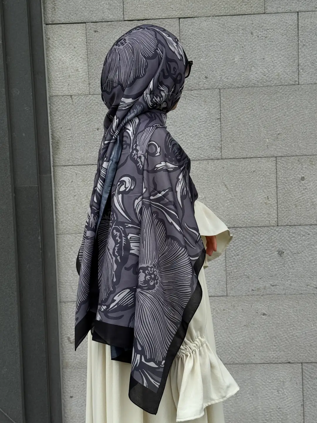 Pamuklu Soft Luna Desen 艦al Koyu Gri Qalor Scarf