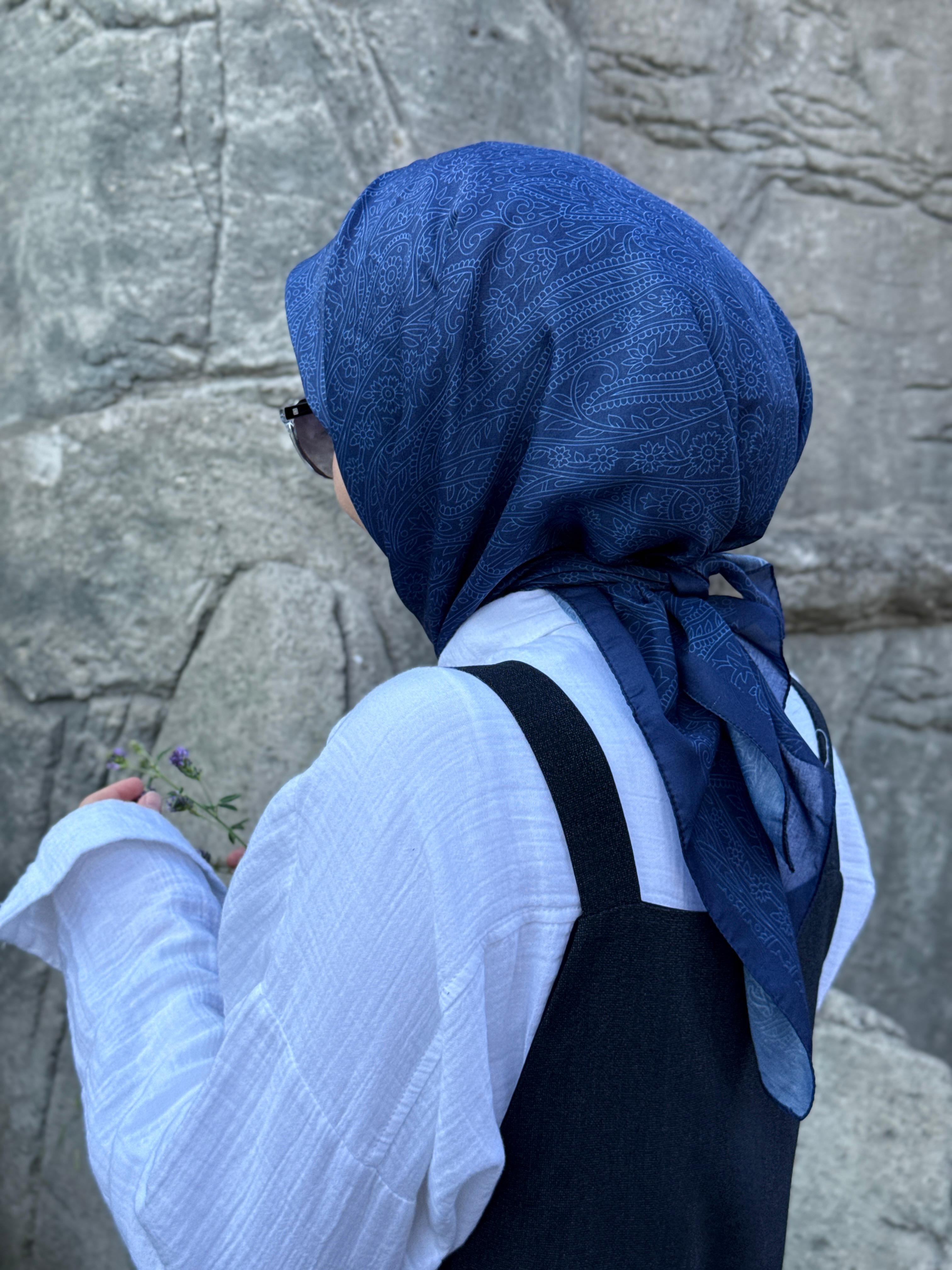 Pamuklu Soft İnci Desen Eşarp-Lacivert