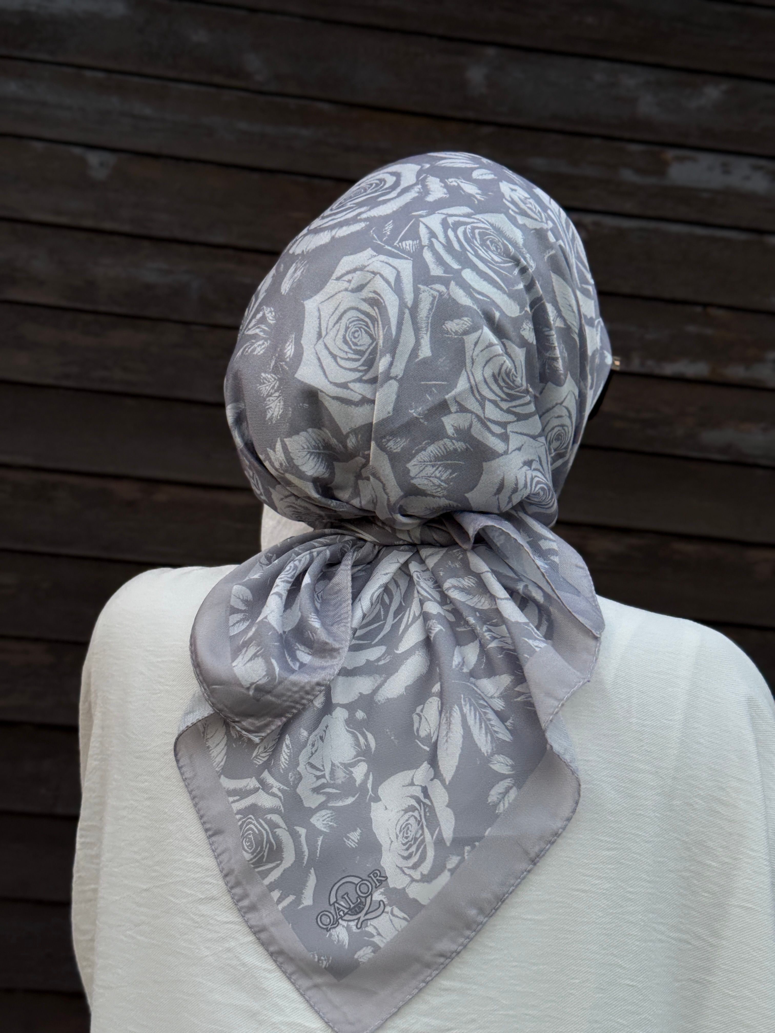 Pamuklu Soft Roza Desen Eşarp-Gümüş