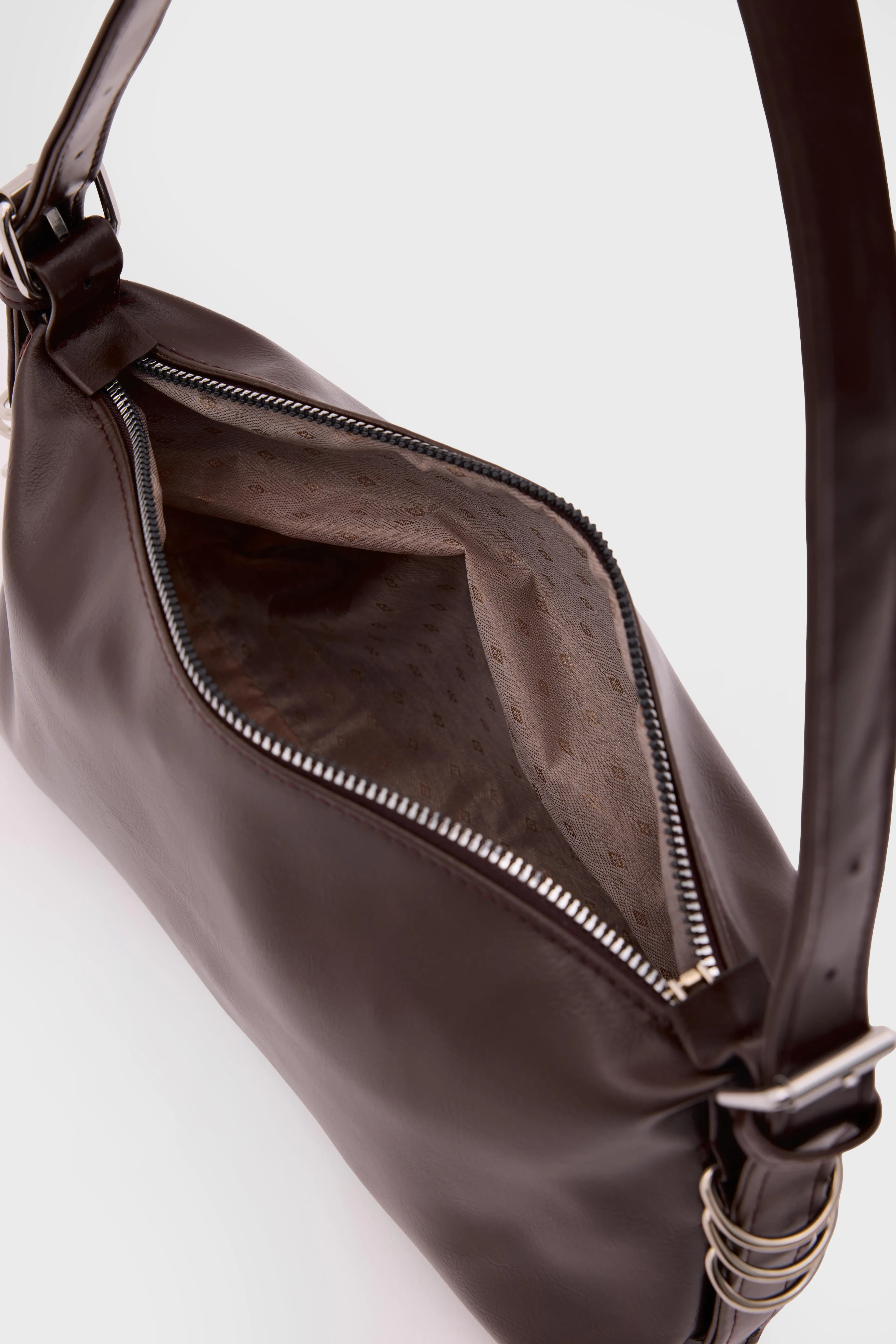 Halka Detaylı Baget Çanta