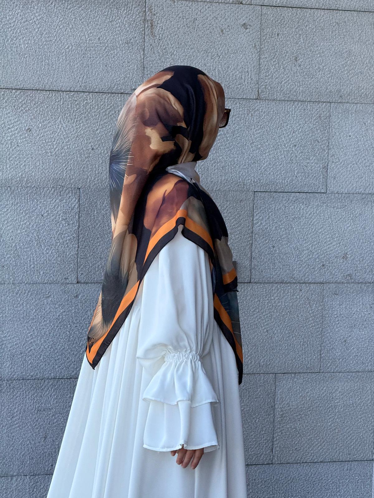 Pamuklu Flora Desen Eşarp-Siyah/Gold