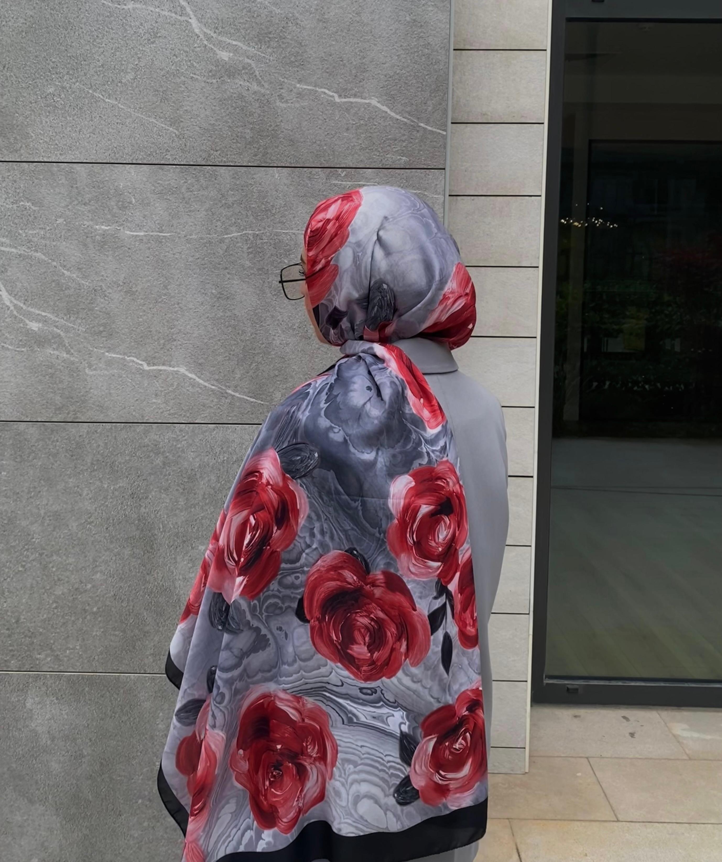 Pamuklu Rose Desen Şal-Siyah/Kırmızı