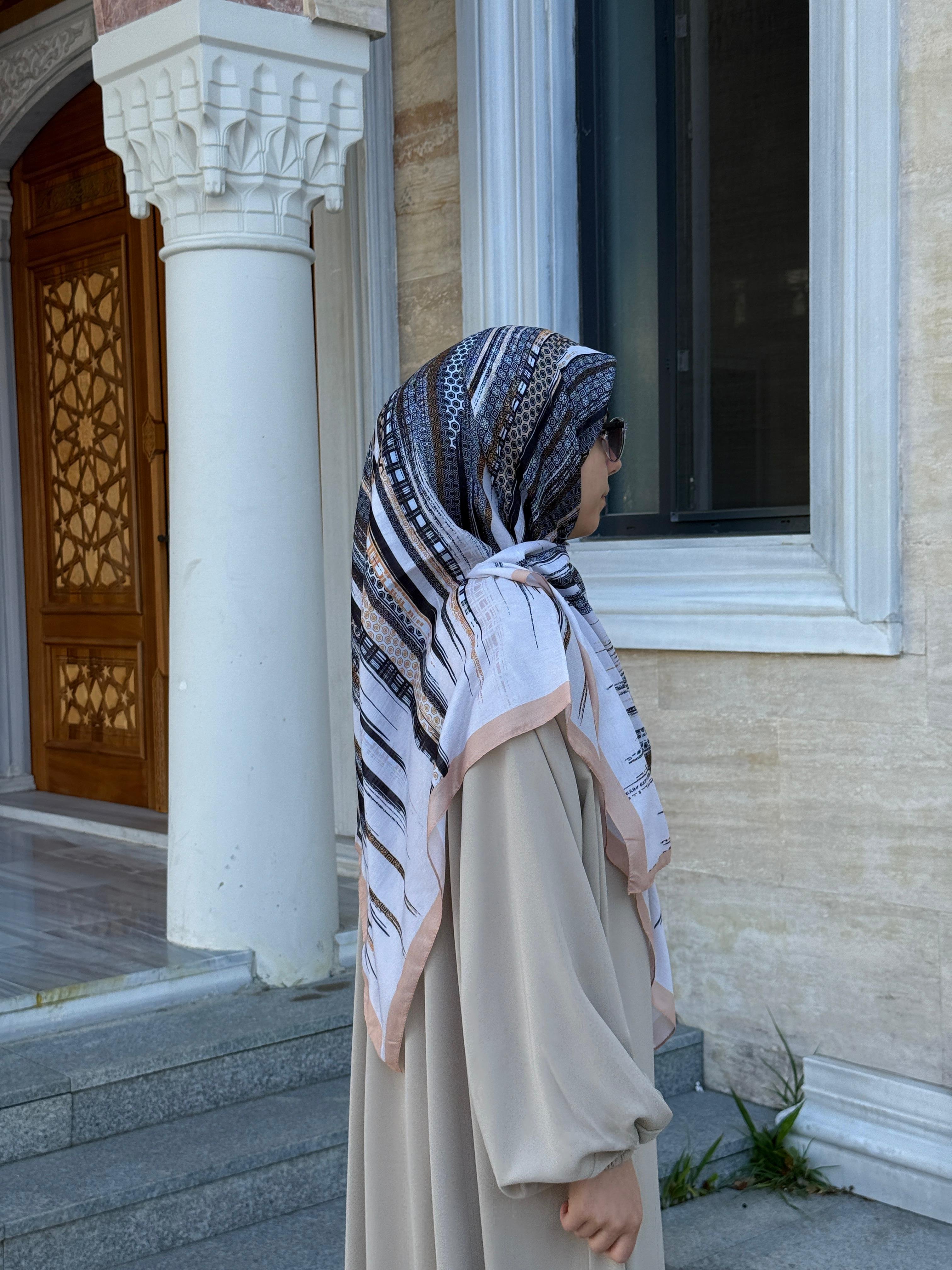 Pamuklu Âlâ Desen Eşarp-Siyah
