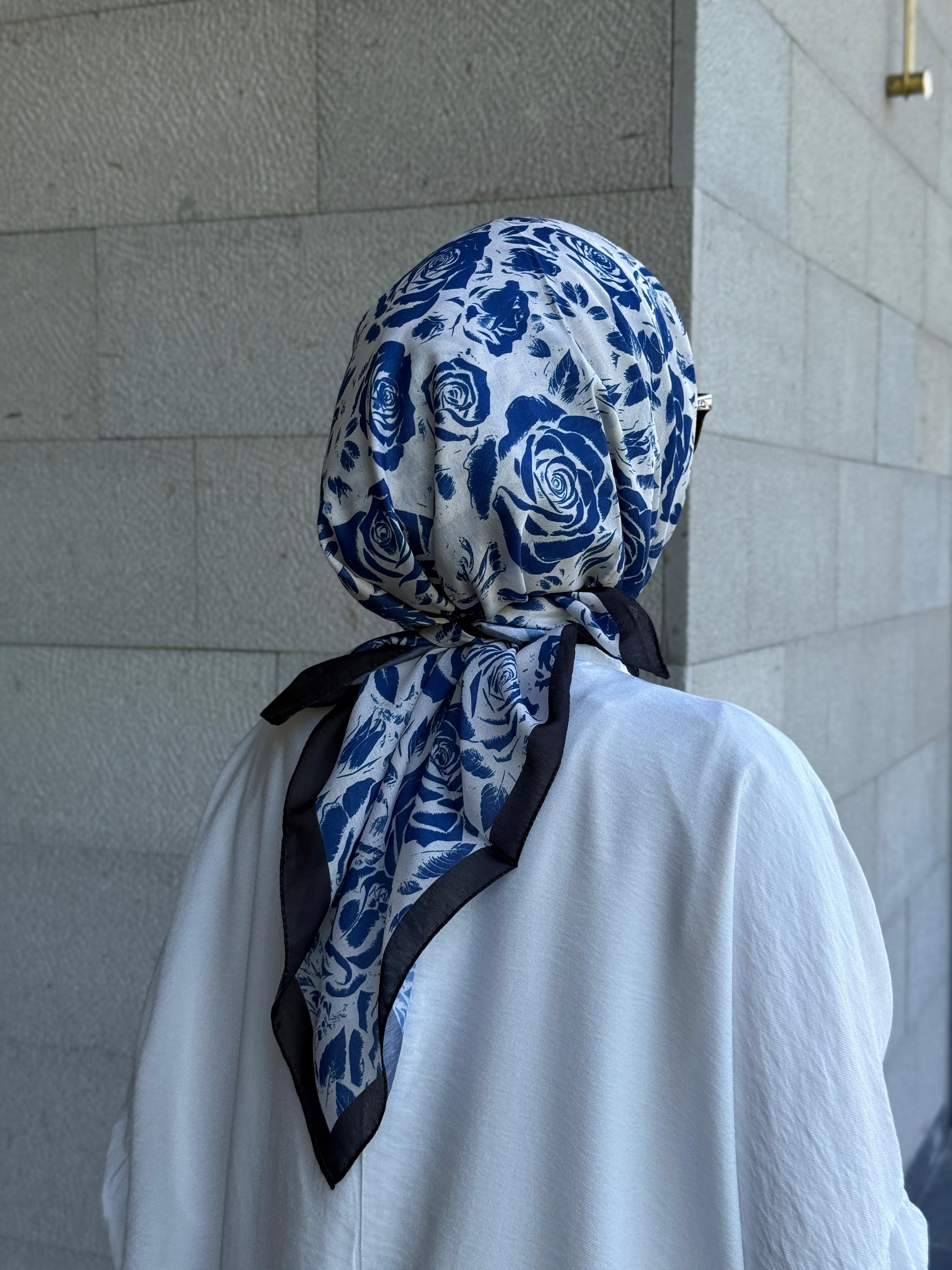 Pamuklu Soft Roza Desen Eşarp-Mavi/Krem