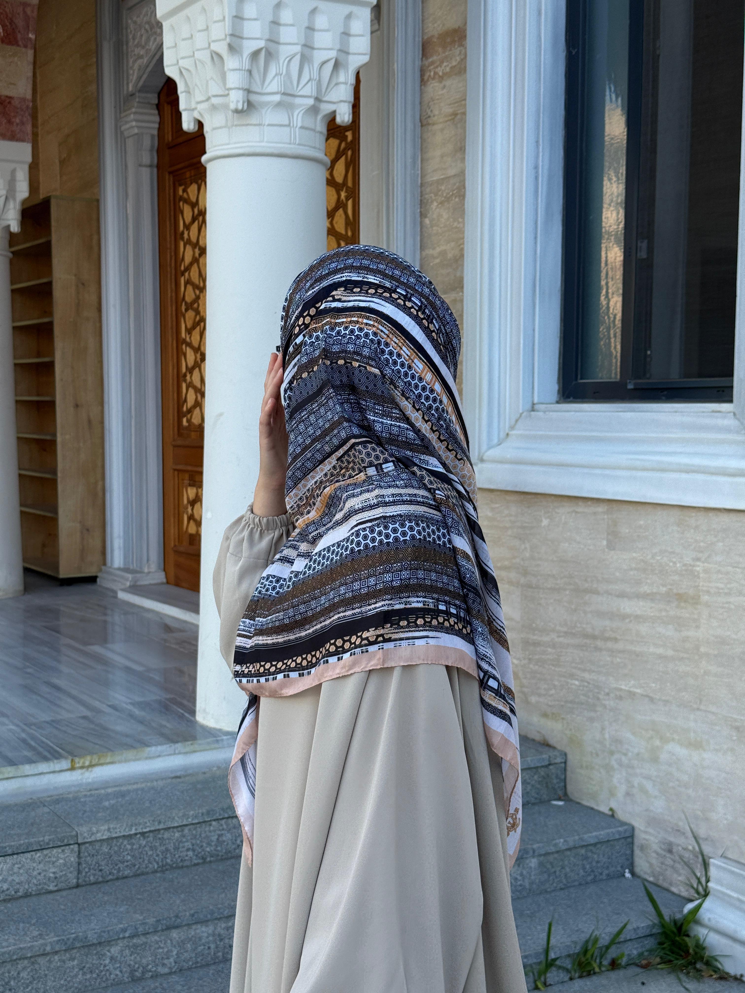 Pamuklu Âlâ Desen Eşarp-Siyah