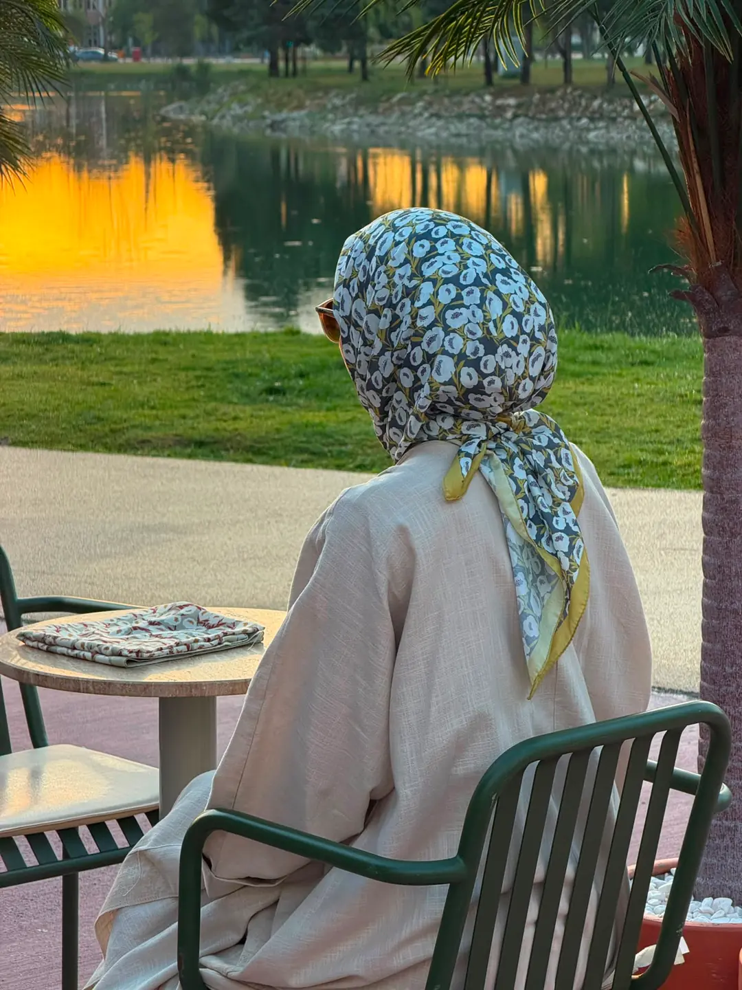Qalor Scarf | Şal ve Eşarp Modelleri | Kadın Aksesuar Koleksiyonu