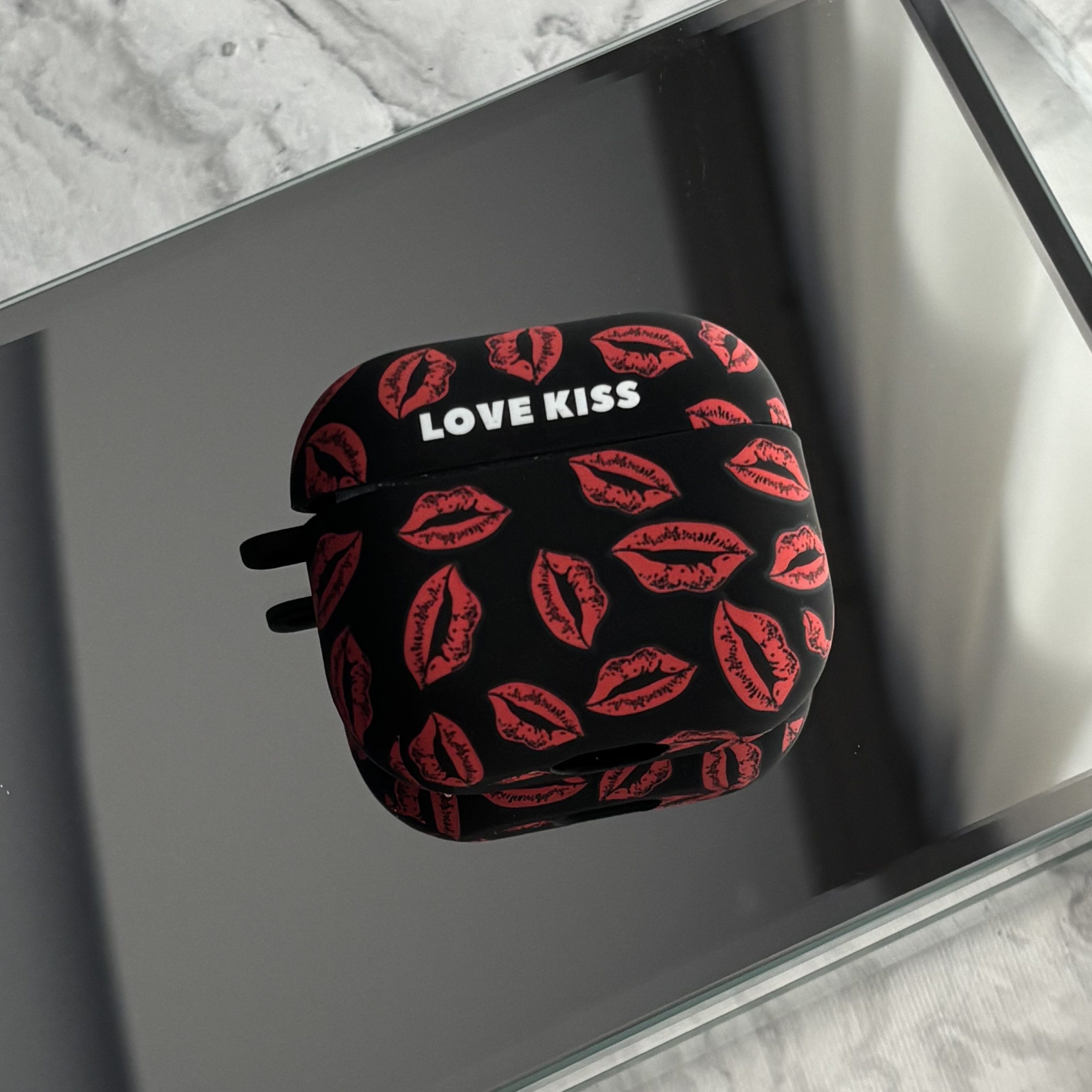 Airpods Koruma Kılıfı Love Kiss