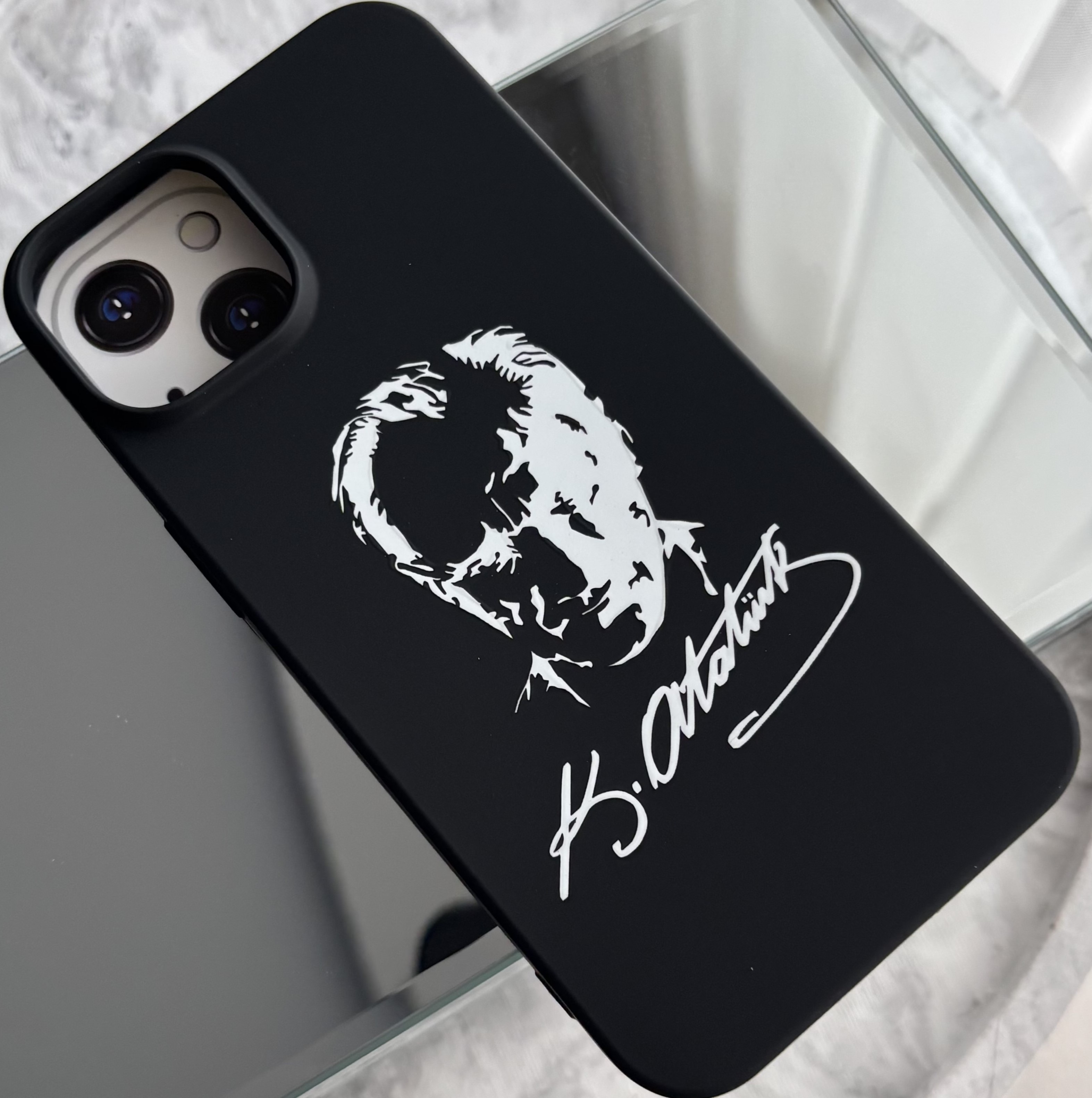 iPhone Serisi M. Kemal Atatürk Kılıf