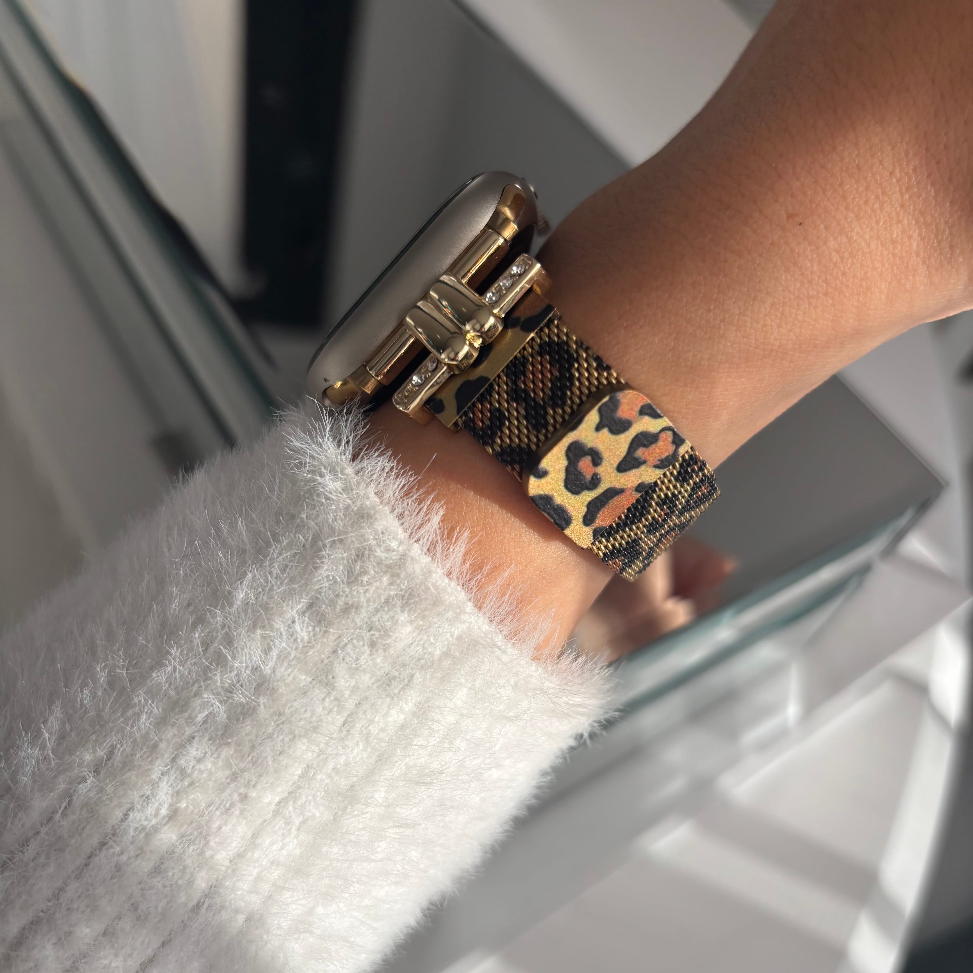 Mıknatıslı Diamond Leopar Kordon