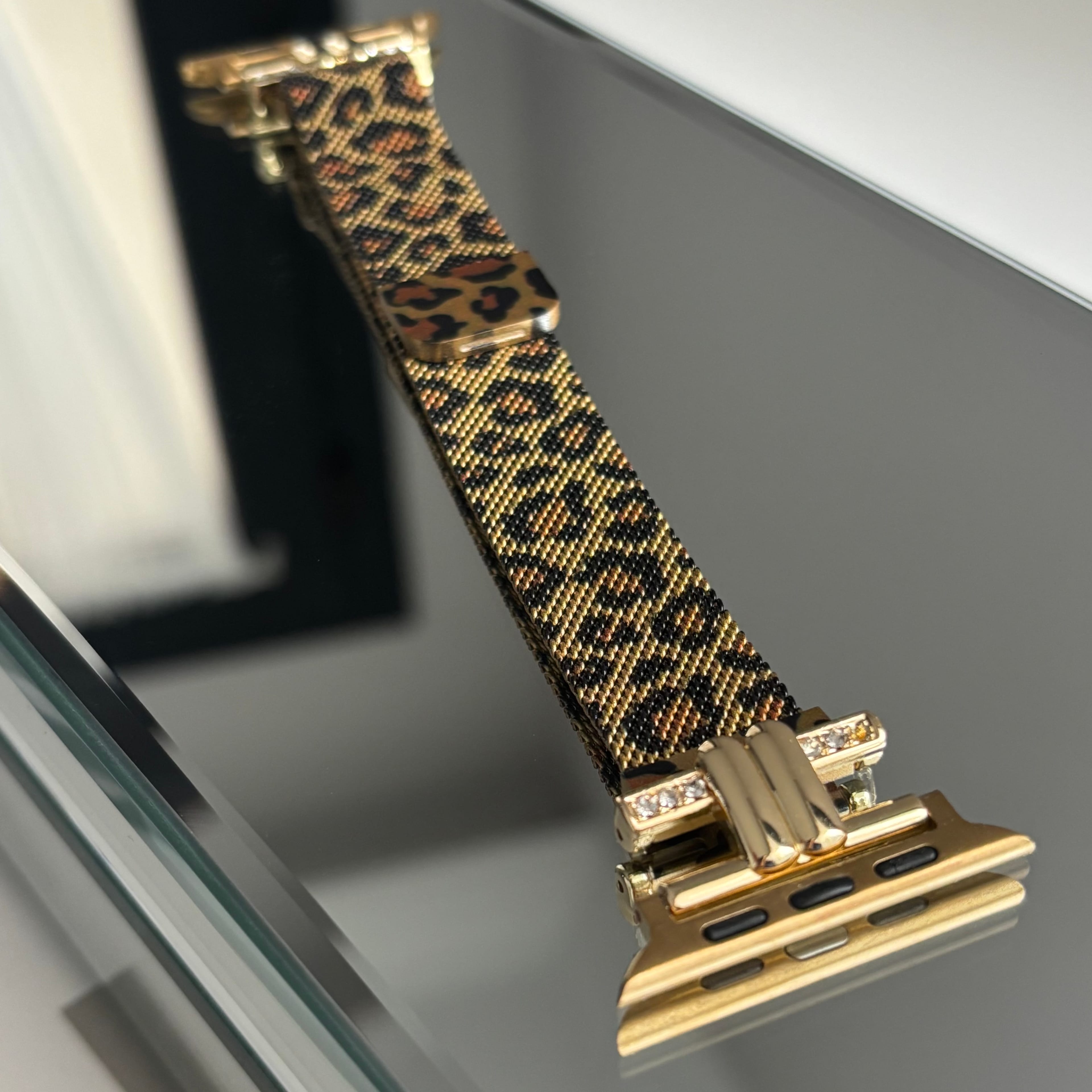 Mıknatıslı Diamond Leopar Kordon