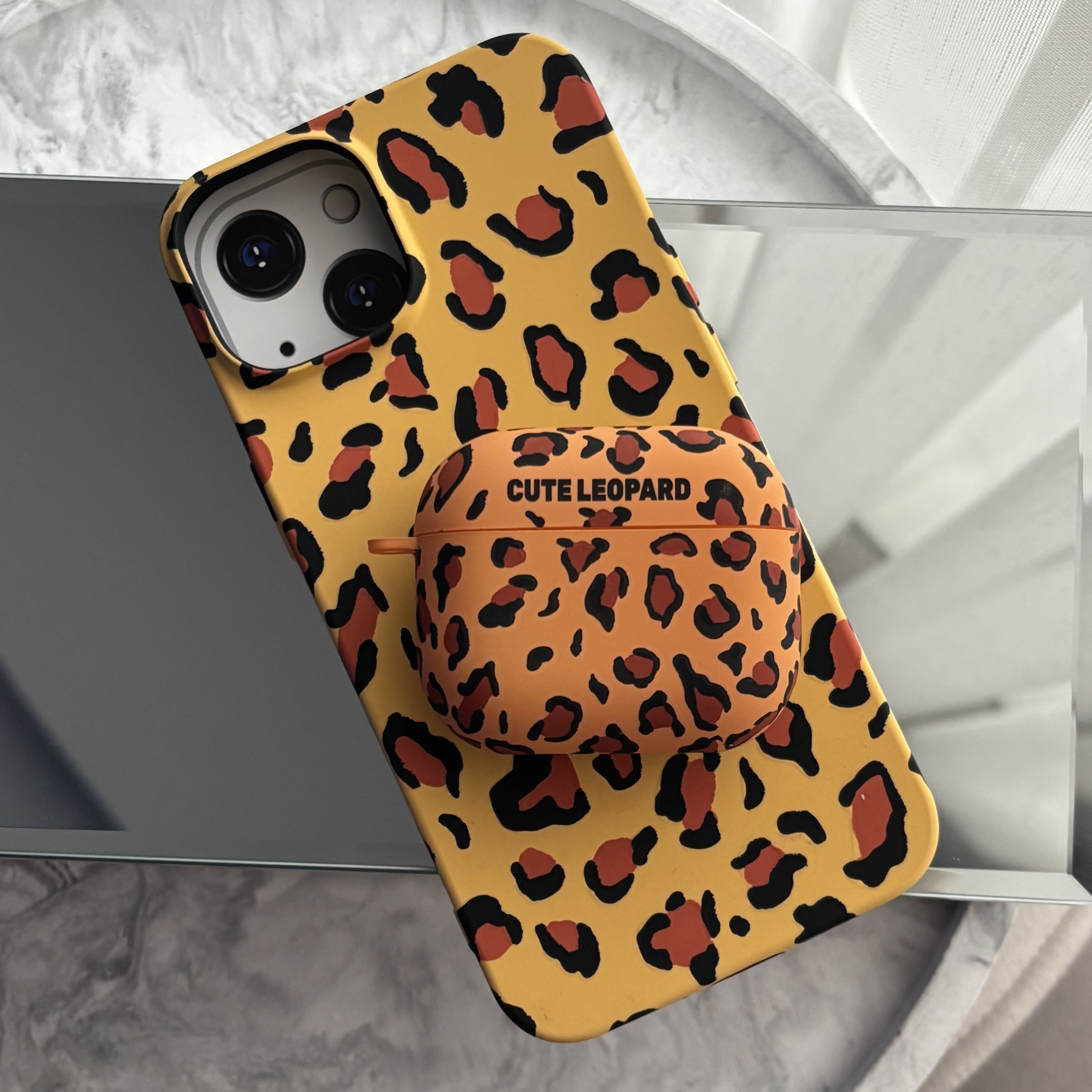 iPhone & Airpods Kılıf Seti Cute Leopard