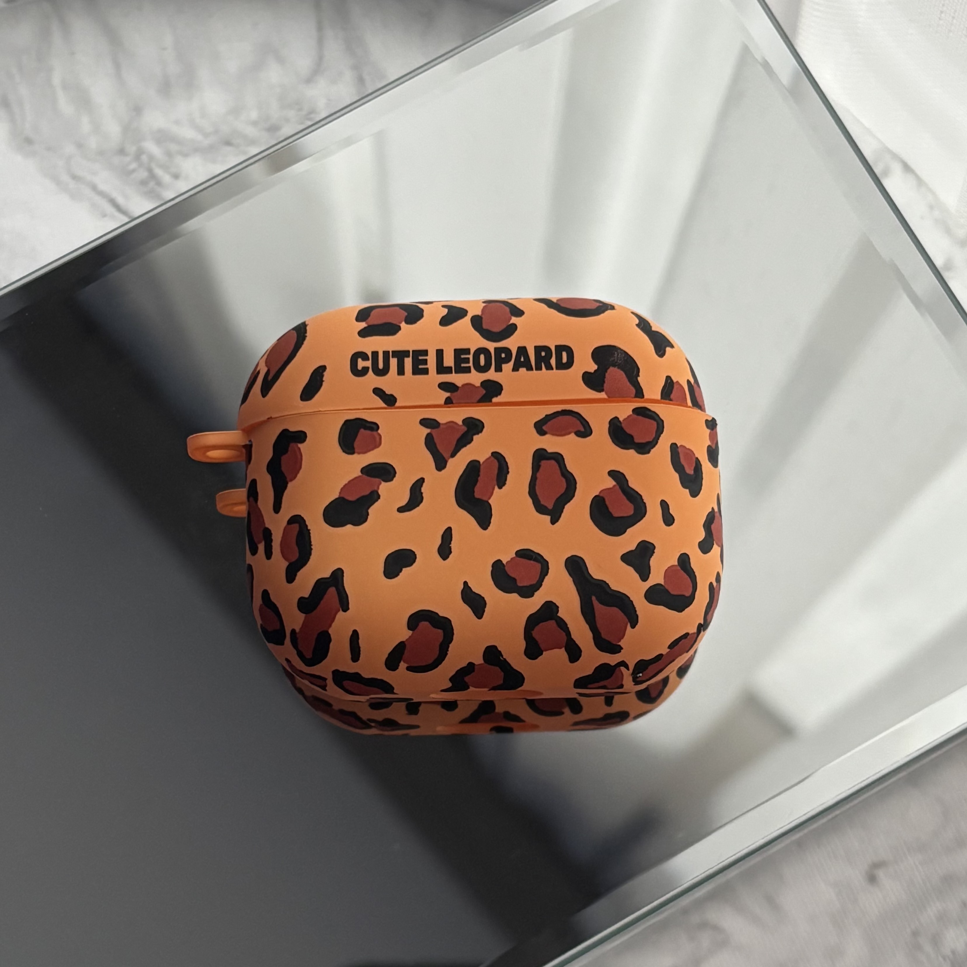 Airpods Koruma Kılıfı Cute Leopard