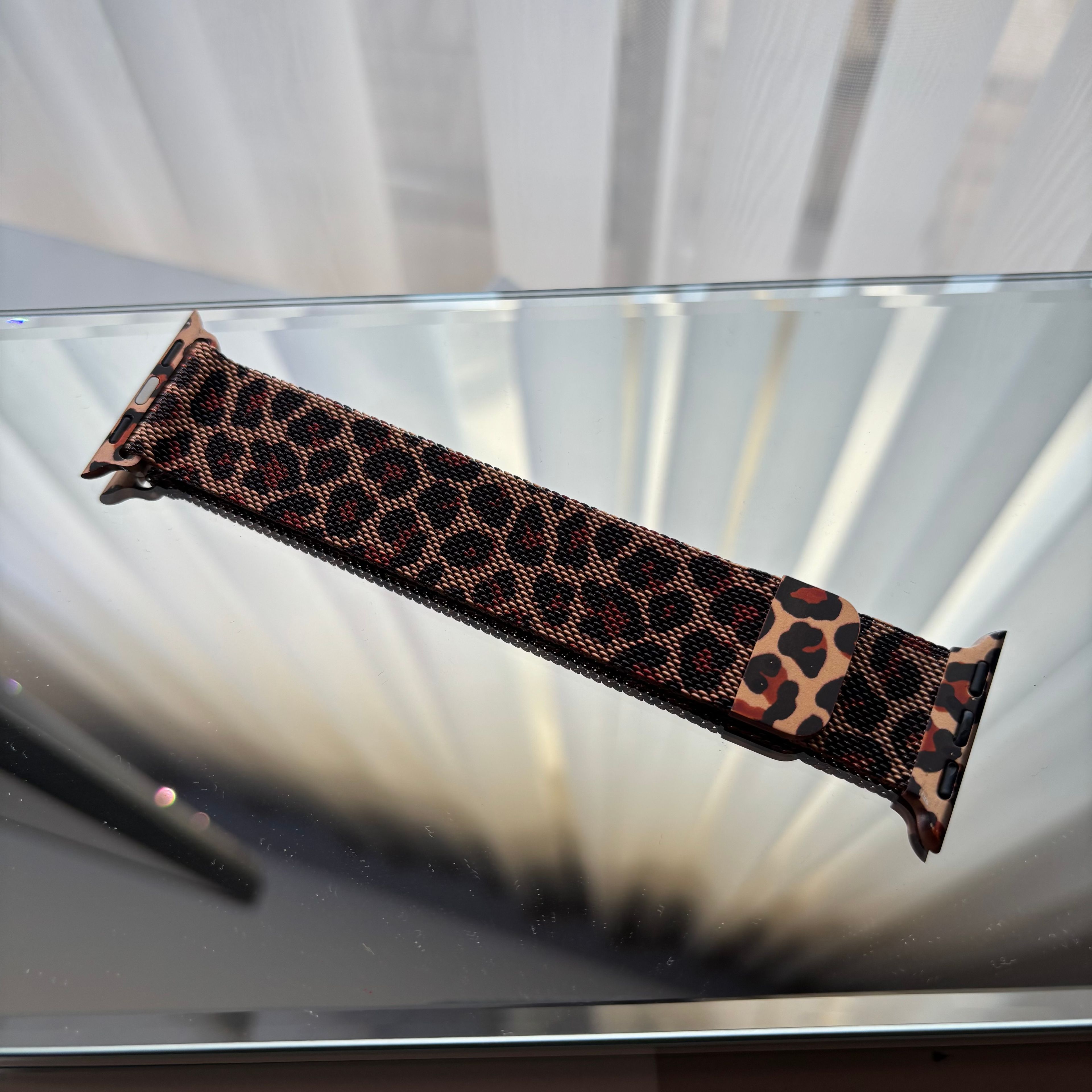 Koyu Leopar