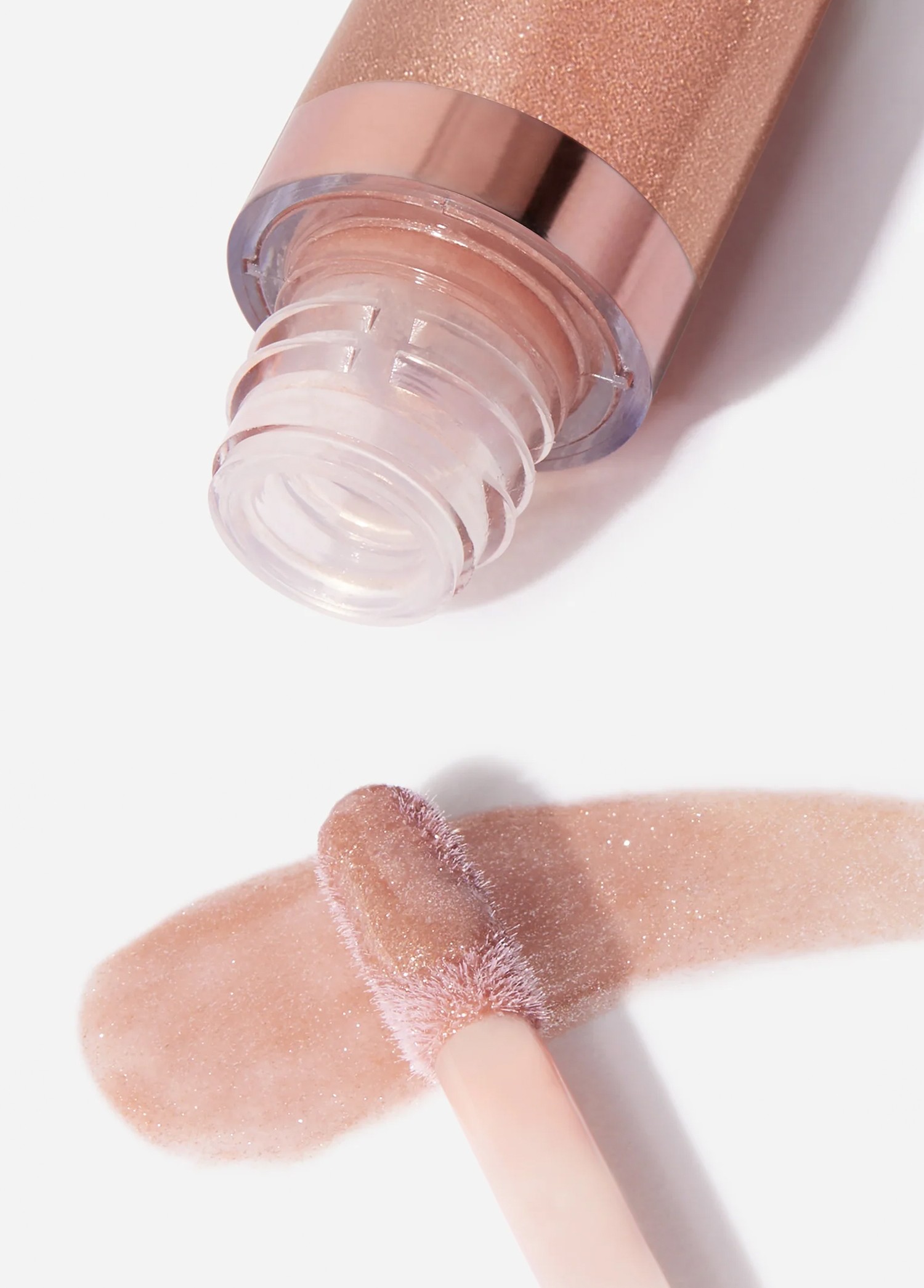 Glossy Temptation Dudak Parlatıcısı 04 Ten Beji 8 ml