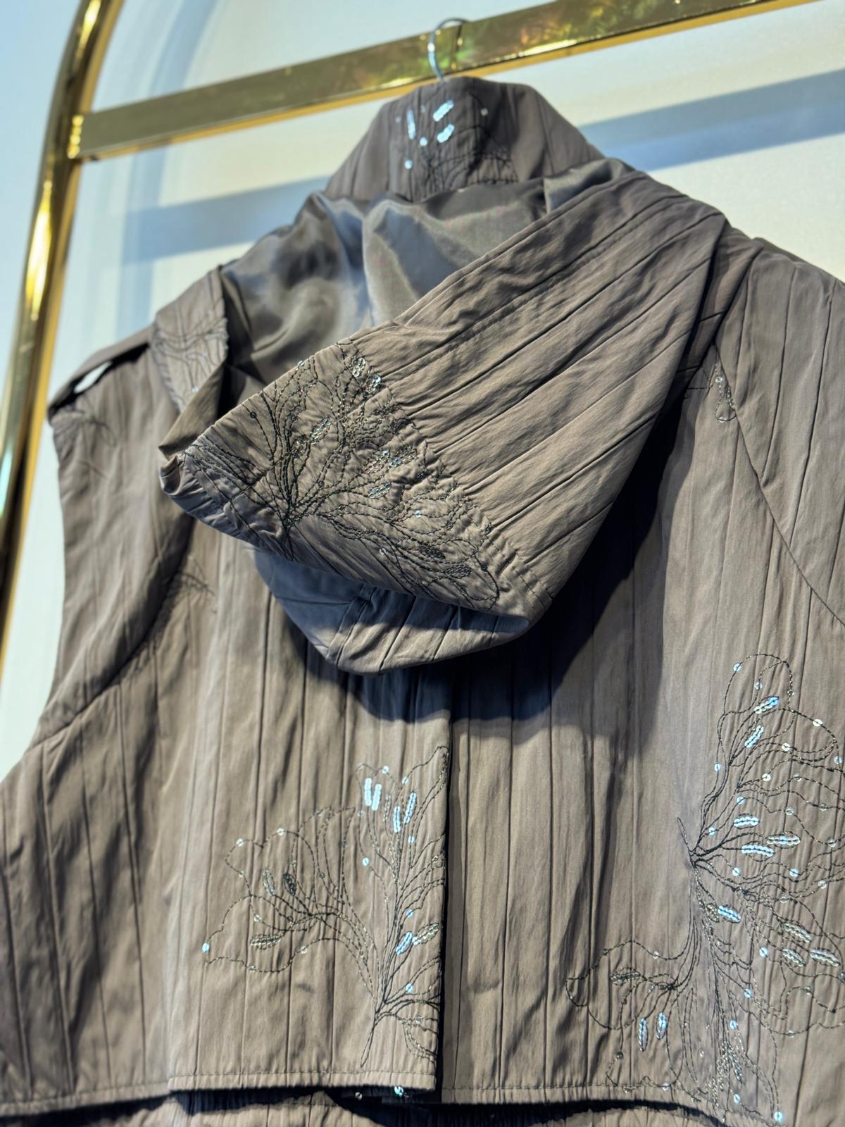 GHİSA Nakış ve Payet İşlemeli Kapşon - Apolet Detaylı Tasarım Yelek