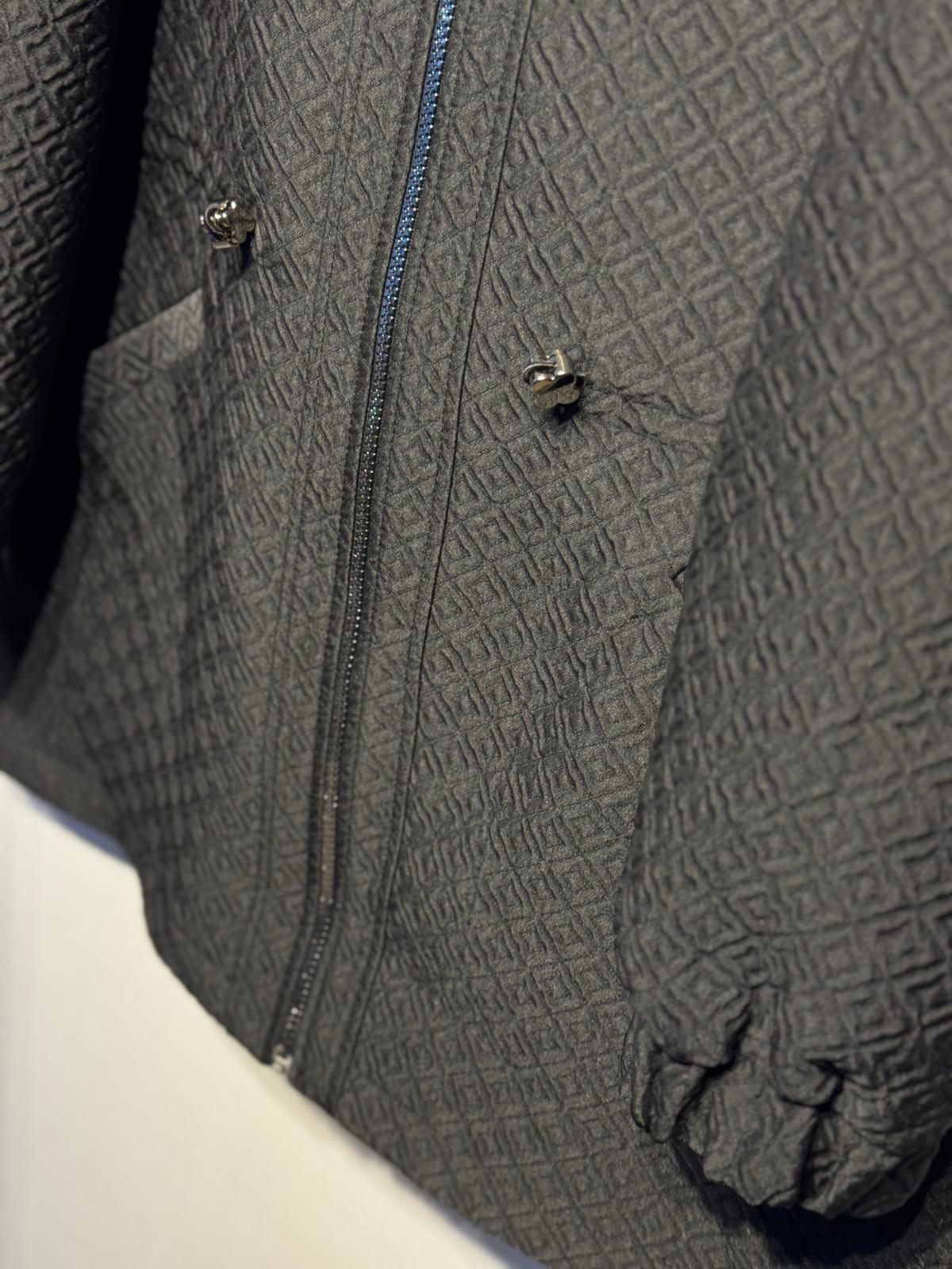 NUSS Hakim Yaka Kabartma Kumaş Kap