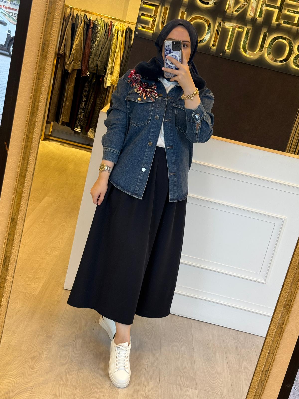 MİSSEMRAMİSS Kürk İşlemeli Boncuk Detaylı Denim Kot Ceket
