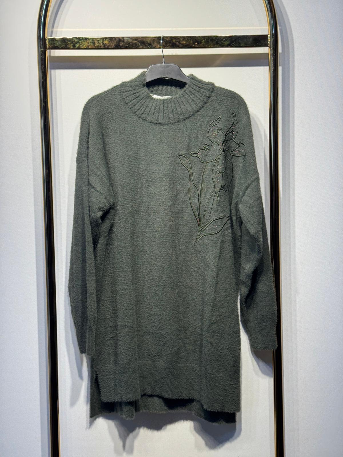 NUSS Nakış İşlemeli Angora Kazak