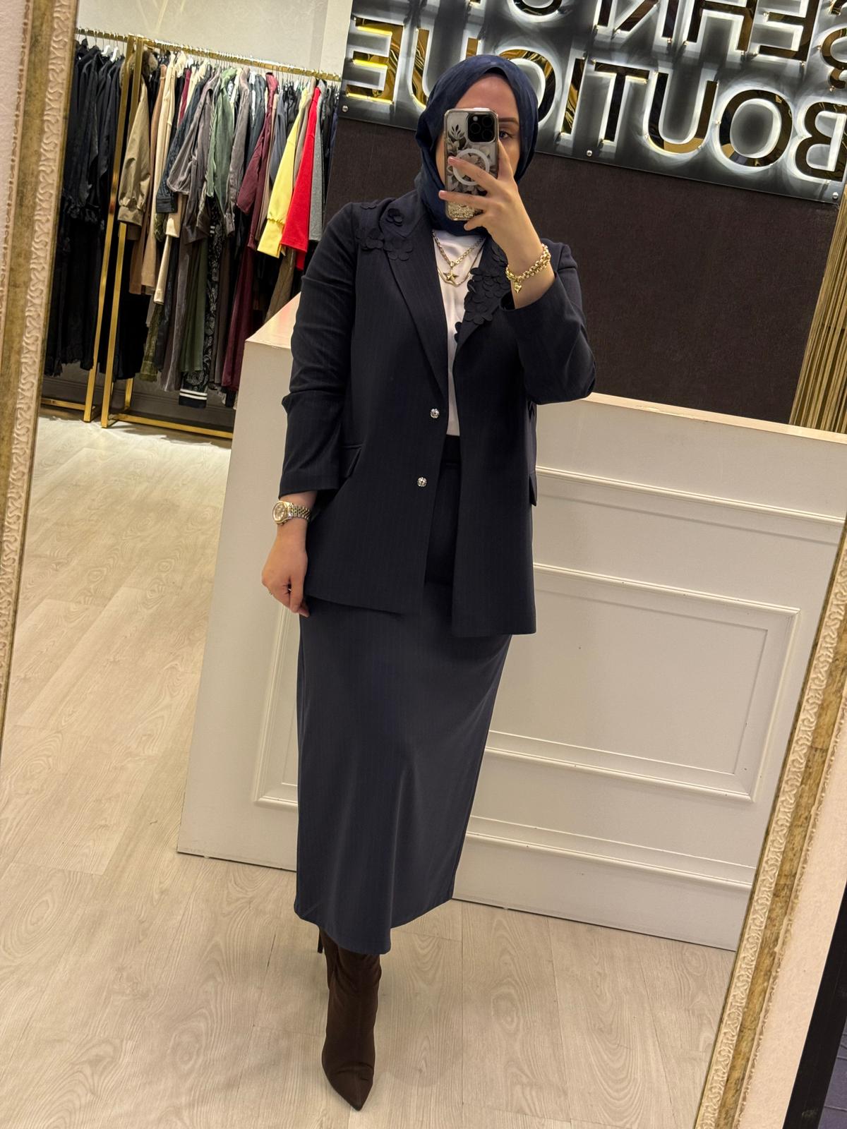 GHİSA Çiçek İşlemeli Blazer Ceket - Etek Takım