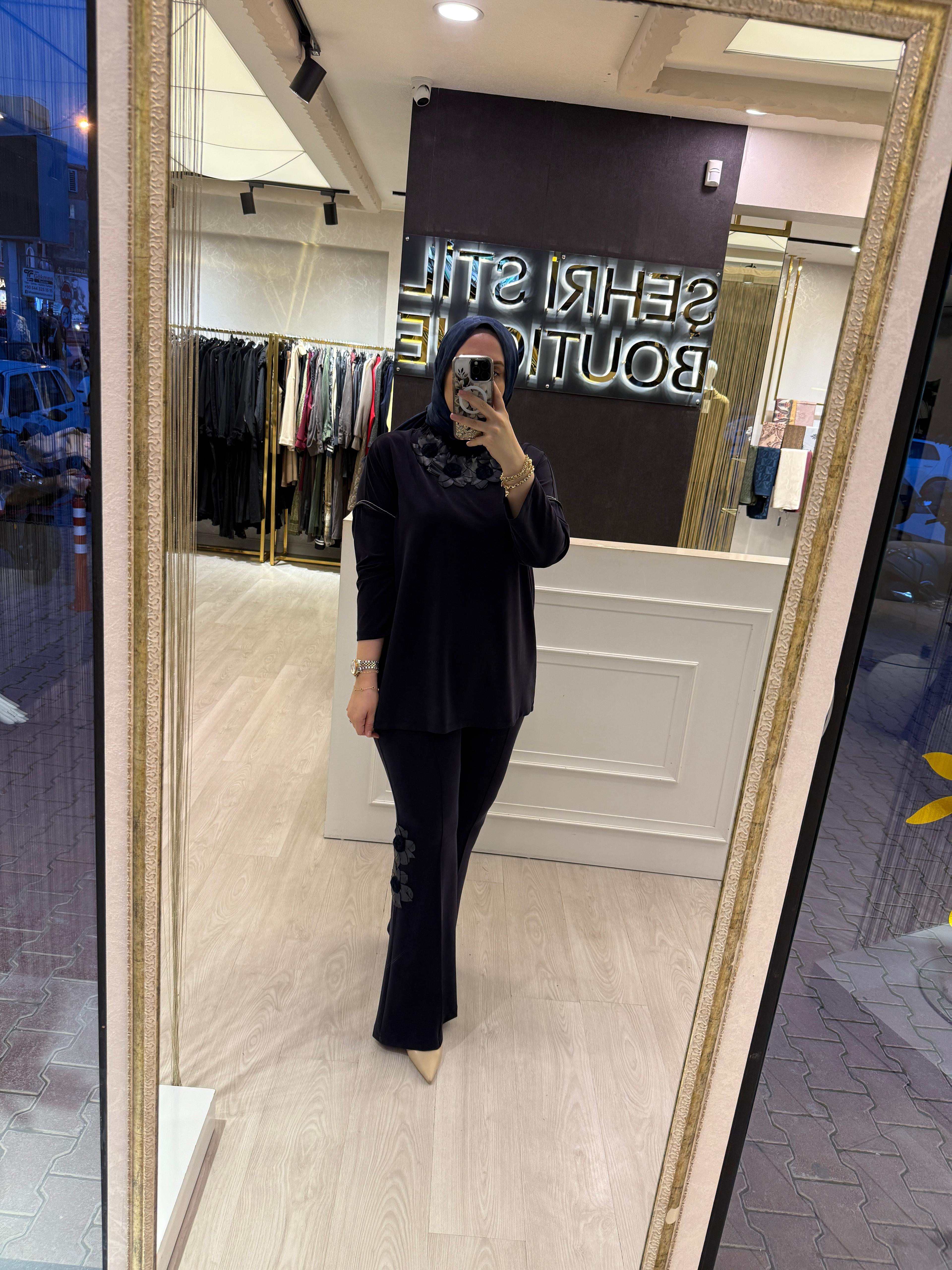 GHİSA Yaka Deri Garni Çiçek Nakış İşlemeli Rahat Tunik Pantolon Takım