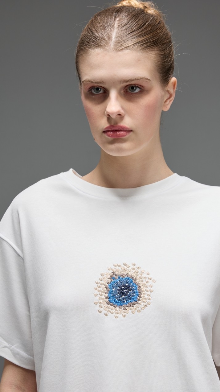 LİSA EXCLUSİVE Parlak Detay Basic Tshirt