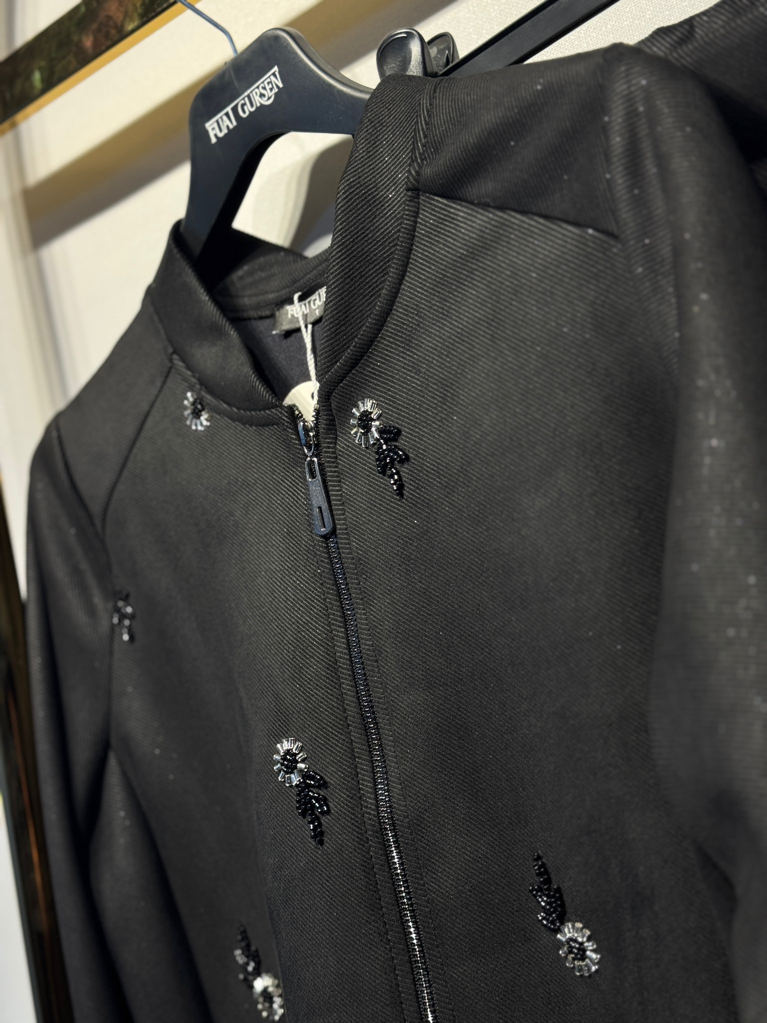 FUAT GÜRSEN Taş İşlemeli Özel Kumaş Bumber Ceket - Etek Takım 4615